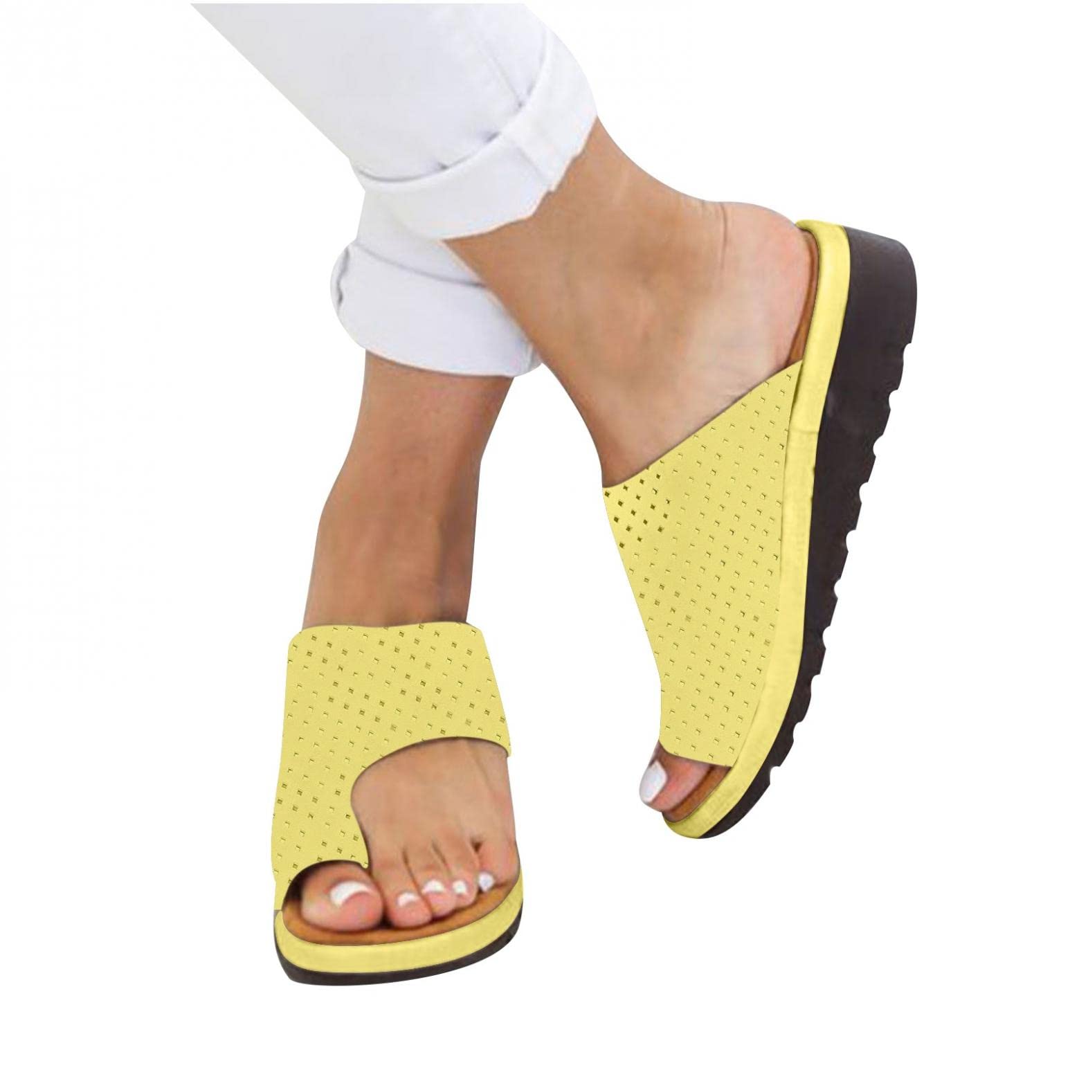 SEAOPEN Women's Comfortable Flip Flops with Arch Support - Strappy Summer Sandals for Walking, Beach, Pool & Casual Outfits