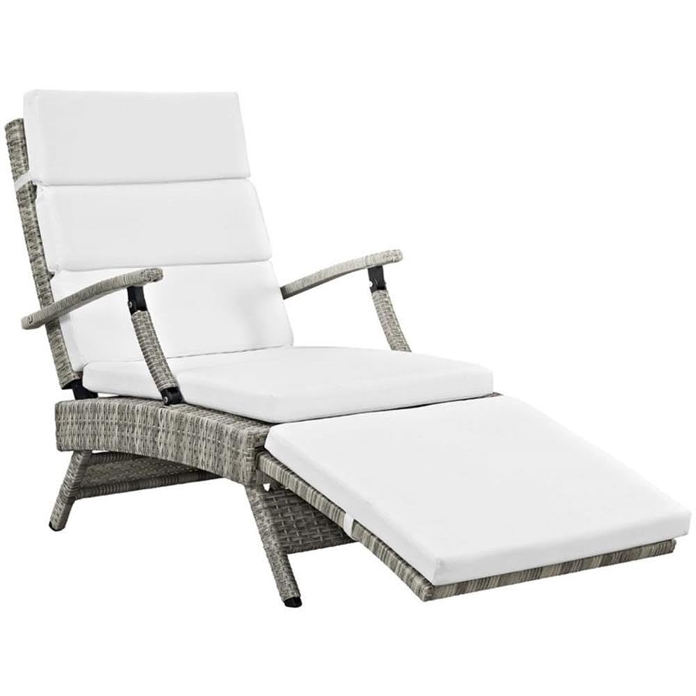 Modern White Wicker/Rattan Patio Lounge Chair - Outdoor Furniture for Poolside, Garden & Backyard Relaxation