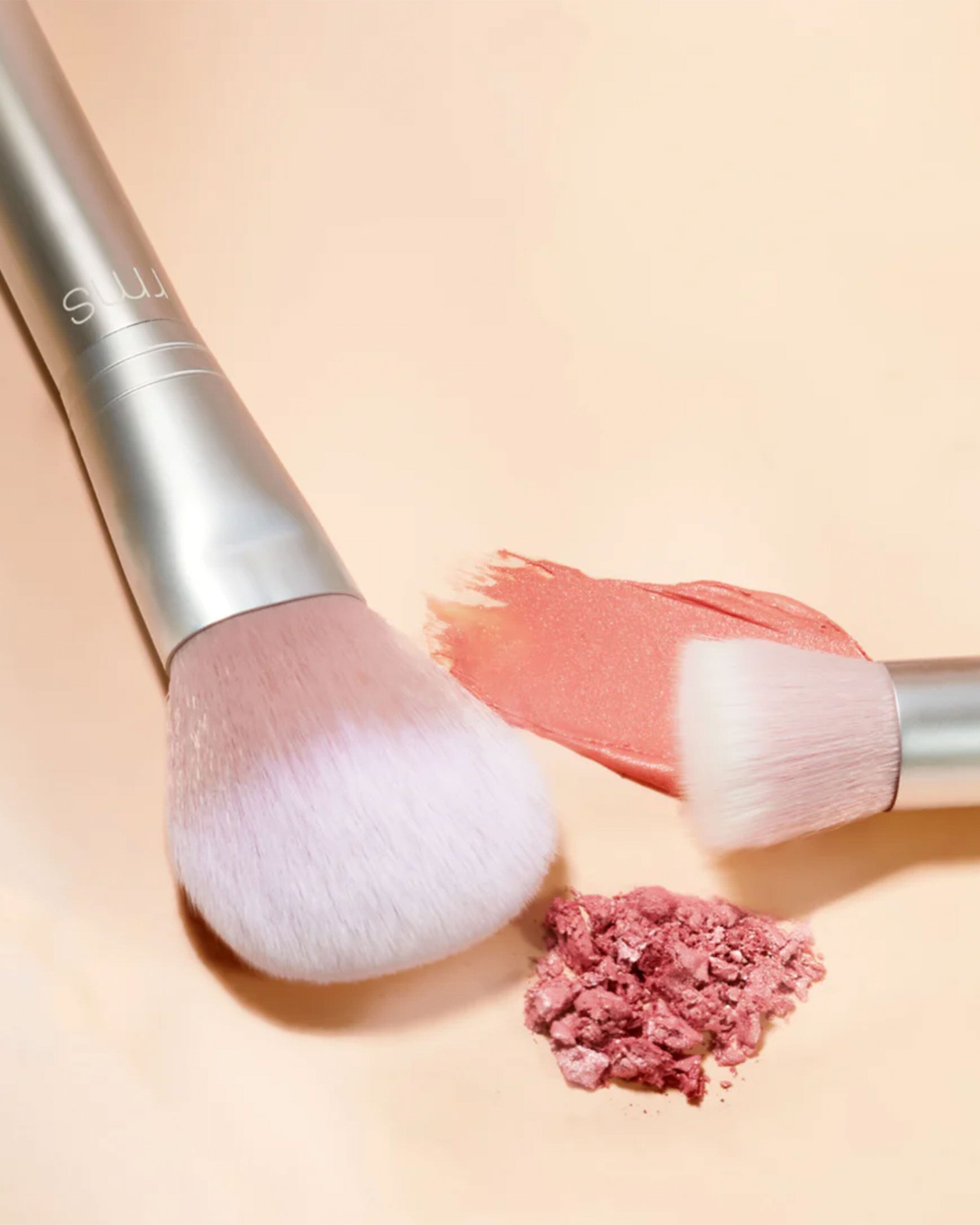 Skin2Skin Premium Powder Blush Brush - Soft Synthetic Bristles for Flawless Makeup Application | Perfect for Everyday Use & Professional Makeup Artists