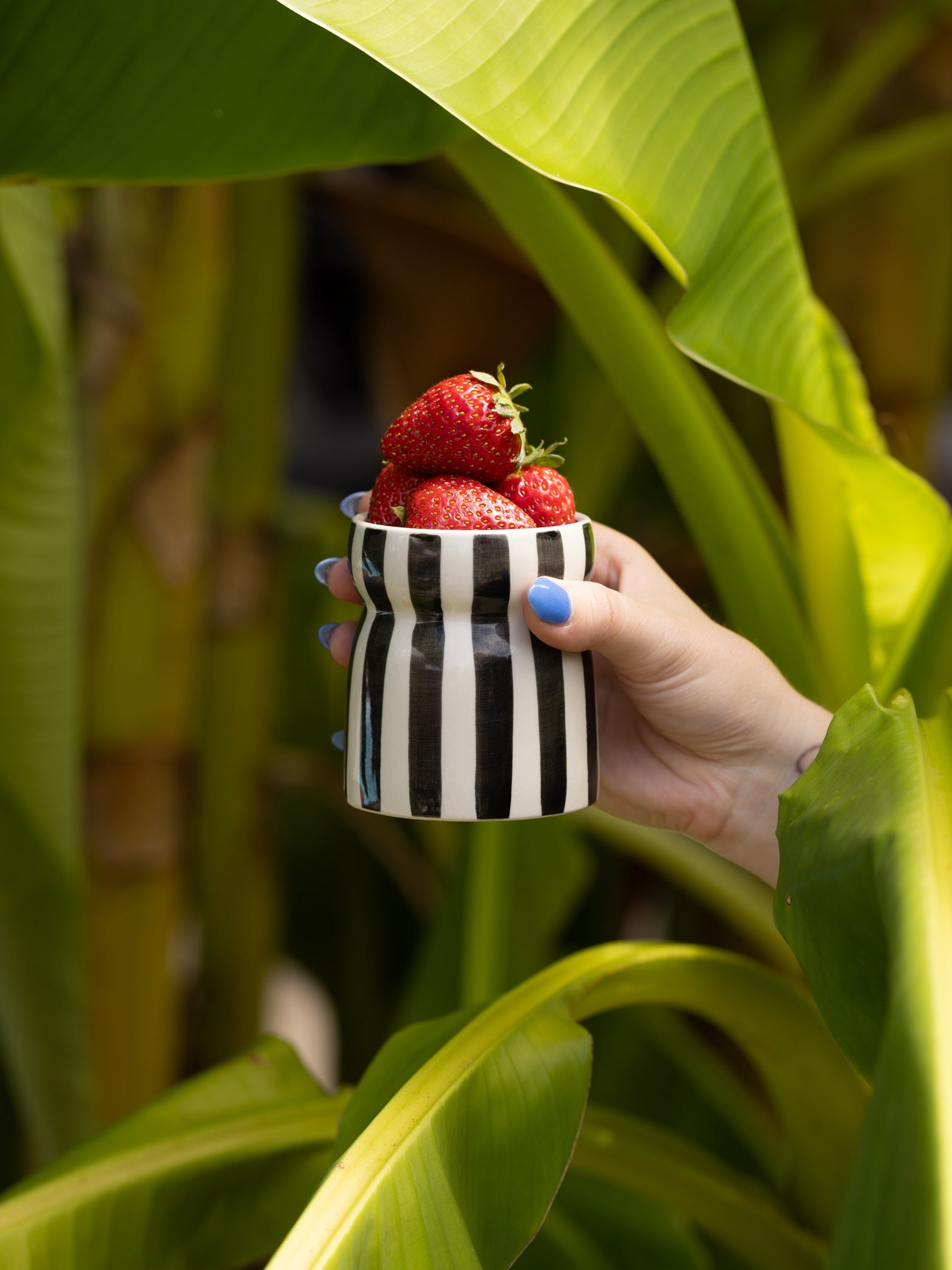 Paddywax Cabana Striped Ceramic Candle with Lava Stone - Scented Home Decor for Relaxation, Aromatherapy & Cozy Ambiance in Living Room, Bedroom or Bathroom
