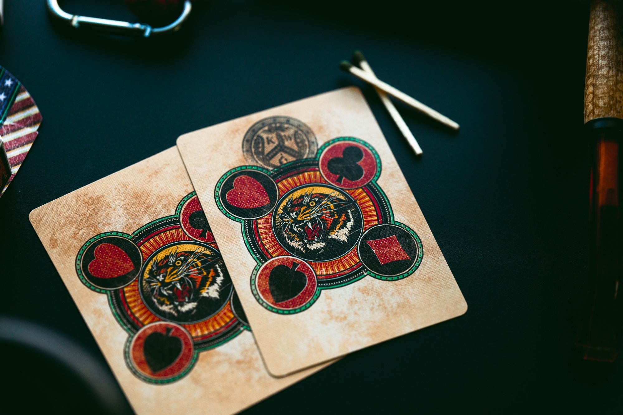 Kings Wild Tigers Playing Cards - Premium Collectible Deck for Card Games, Magic Tricks & Poker Nights | Perfect Gift for Card Enthusiasts & Game Nights
