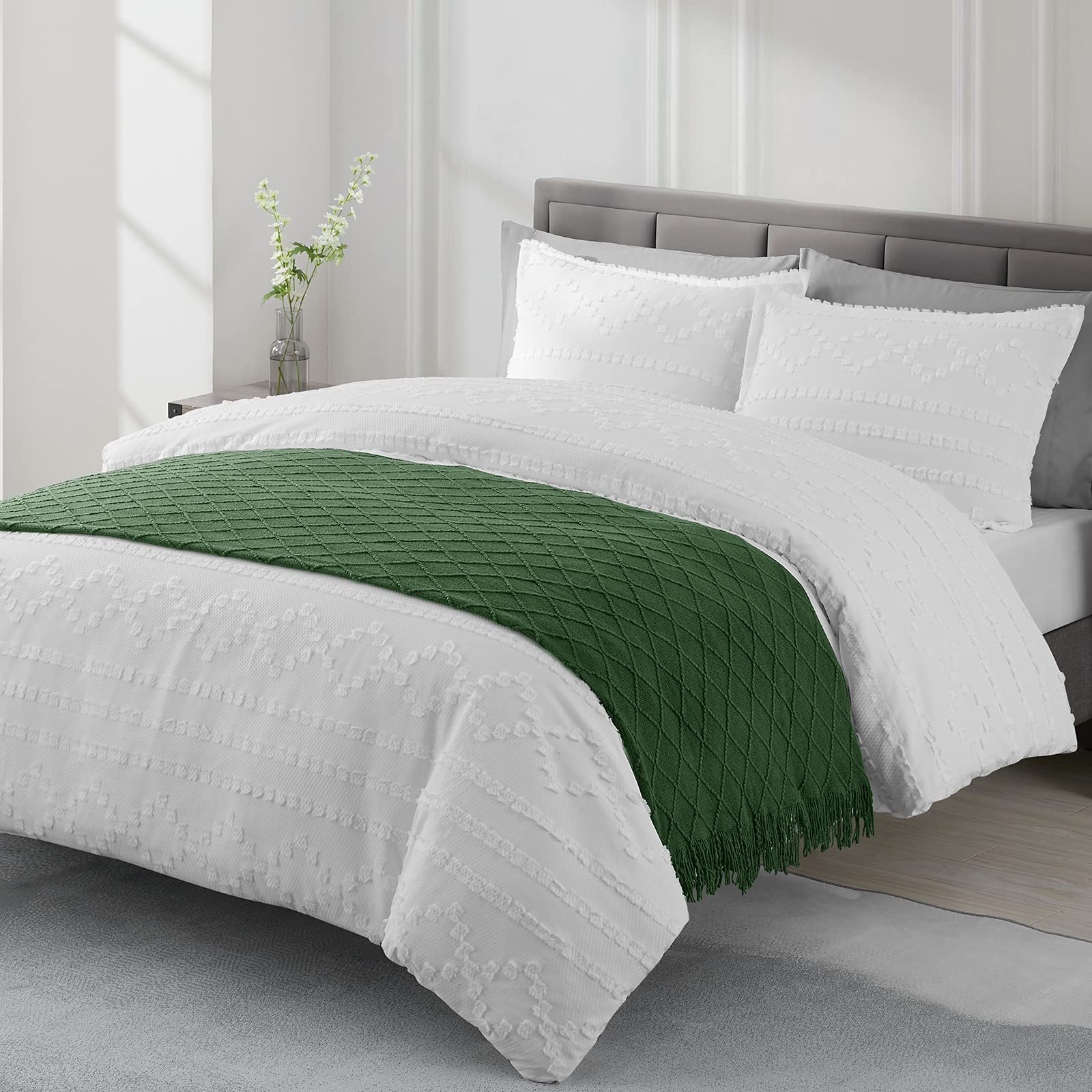 BOURINA Green Knitted Throw Blanket 50x90 Inches - Ultra Soft Textured Solid Blanket for Sofa, Couch, Bed - Cozy Decorative Cover for Living Room, Bedroom & Outdoor Use