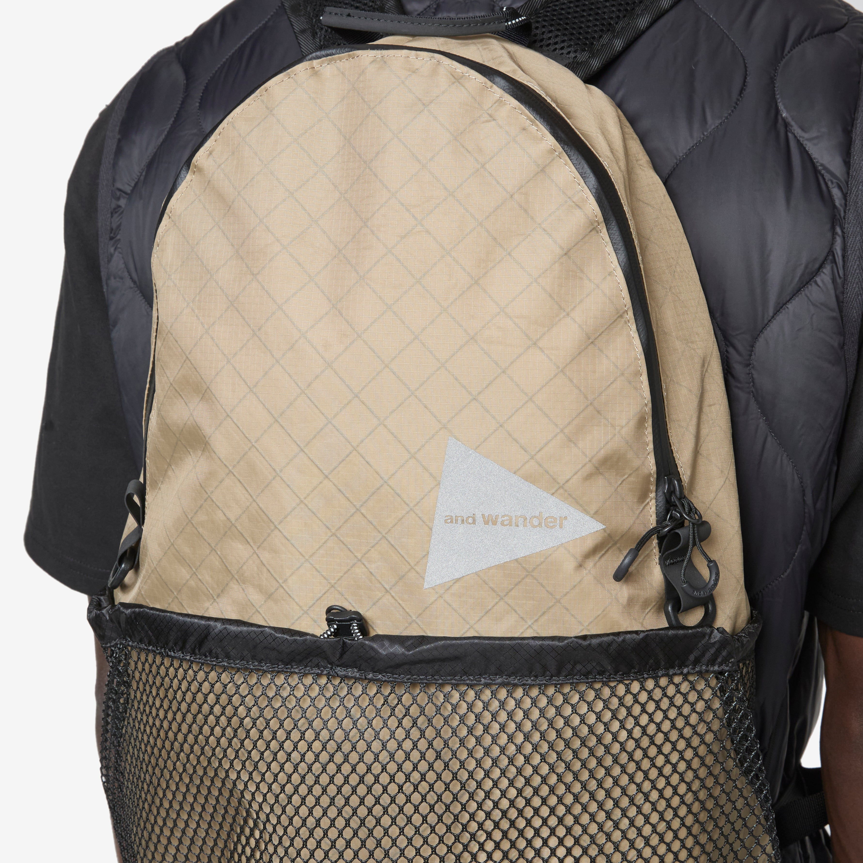 ECOPAK 20L Lightweight Hiking Backpack - Waterproof Daypack for Men & Women - Perfect for Travel, Camping and Outdoor Adventures (Beige)