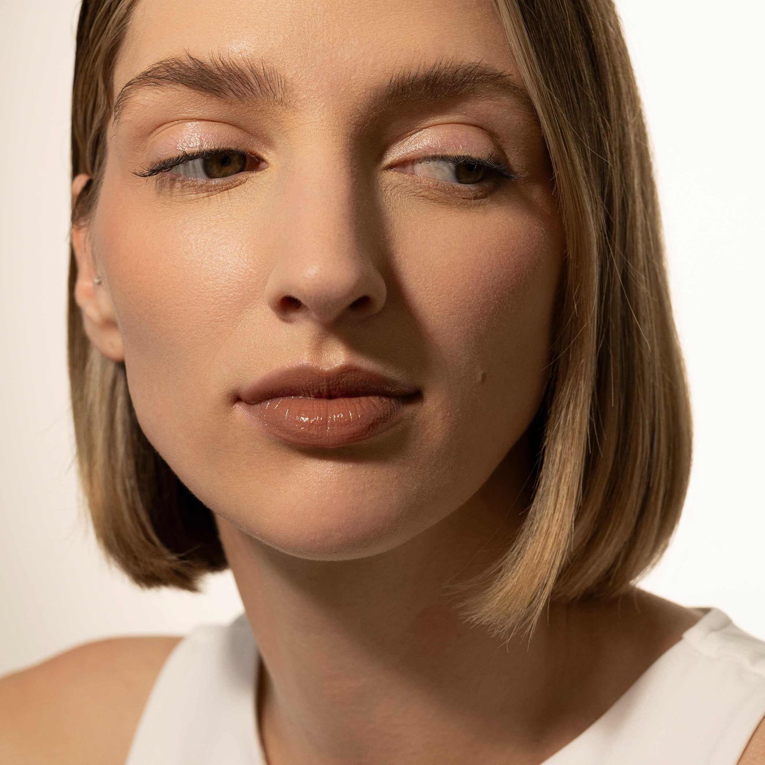 Long-Lasting Hydrating Lip Color Serum - Moisturizing & Plumping Lip Gloss for All-Day Wear | Perfect for Everyday Use, Date Nights & Special Occasions