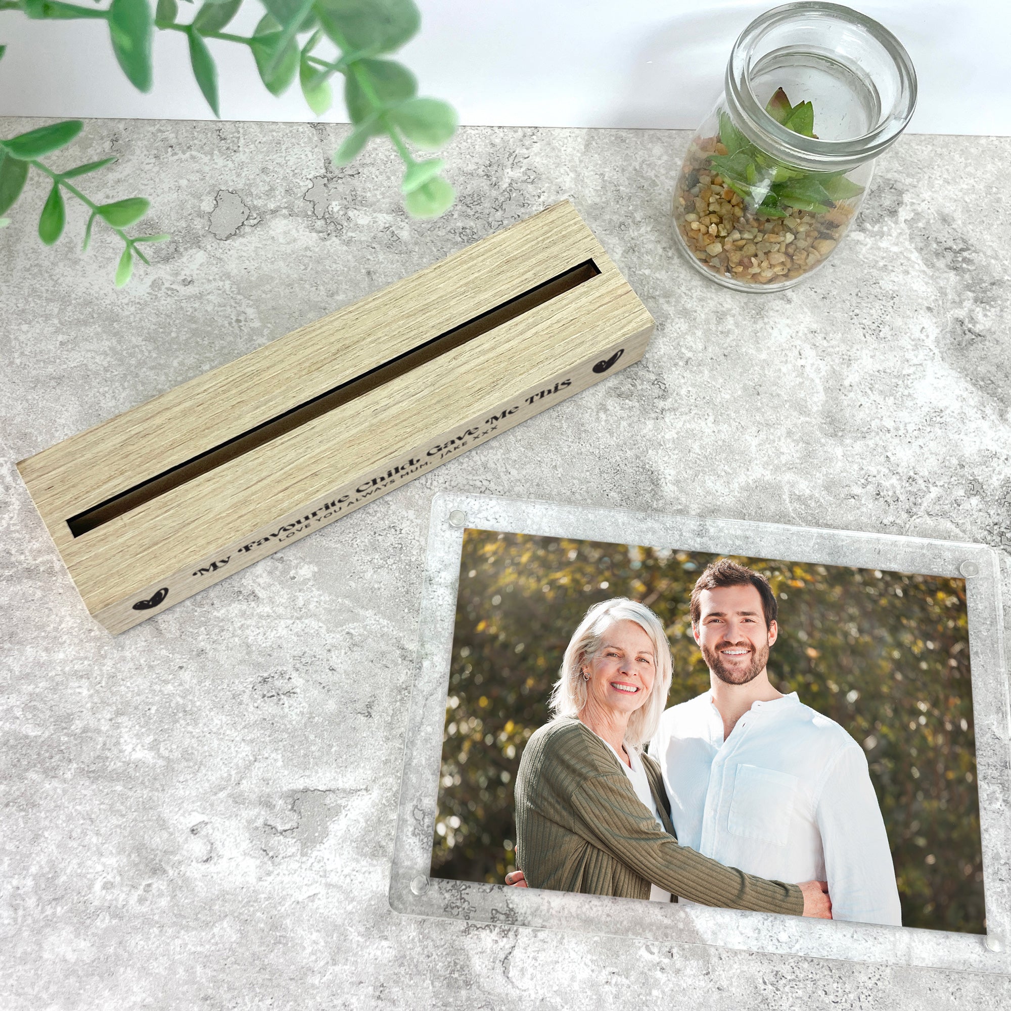 Personalized 'My Favorite Child Gave Me This' 6x4 Wooden Photo Frame - Perfect for Family Photos, Mother's Day Gifts & Home Decor