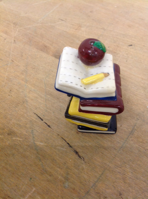 School Books Trinket - Cute Mini Book Charms for Jewelry Making, DIY Crafts & Back to School Gifts - Perfect for Keychains, Bracelets & Scrapbooking