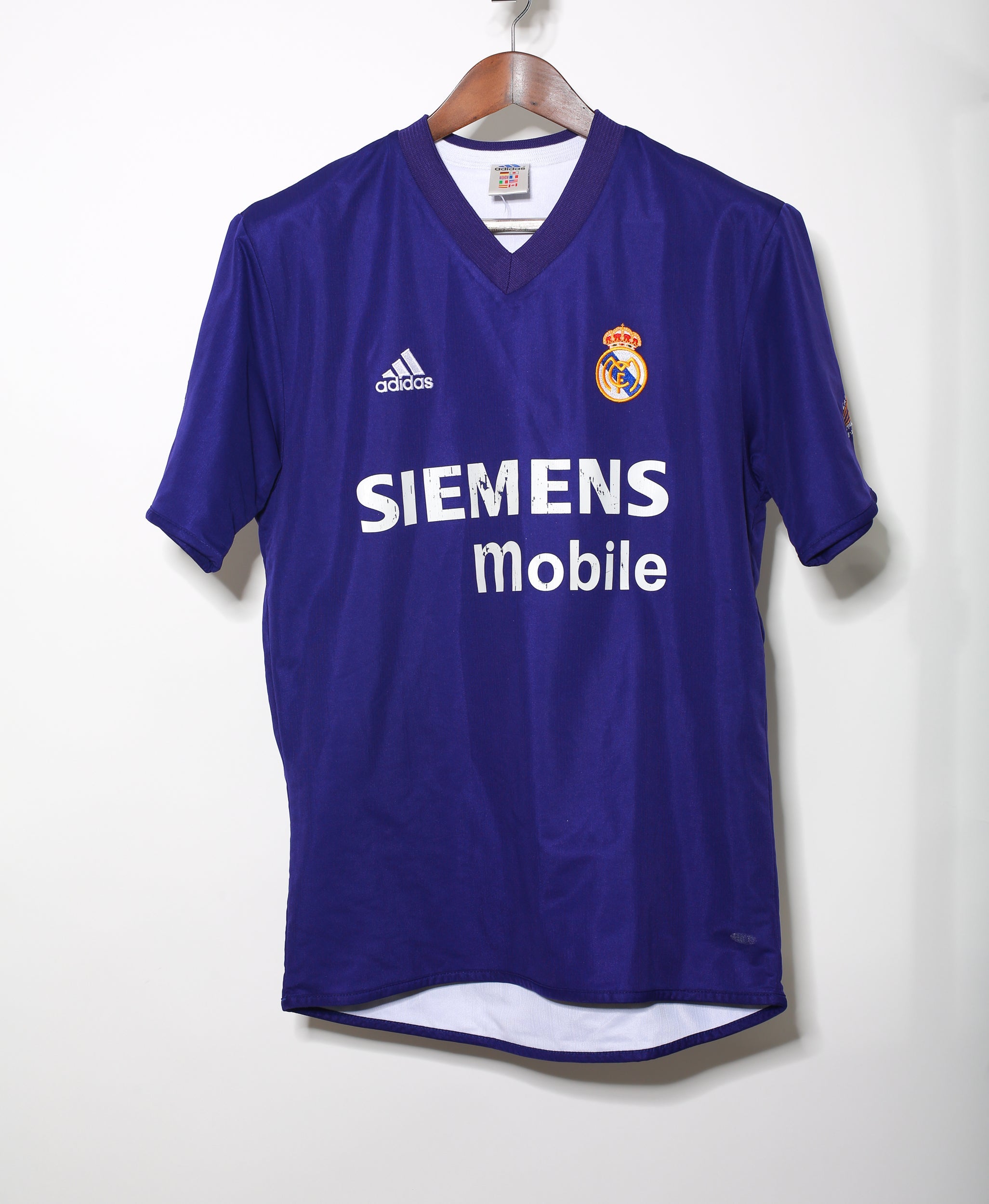 2001-2002 Real Madrid Ronaldo Jersey Third Kit - Authentic Soccer Jersey for Men - Perfect for Football Matches, Fan Collection & Retro Sports Fashion