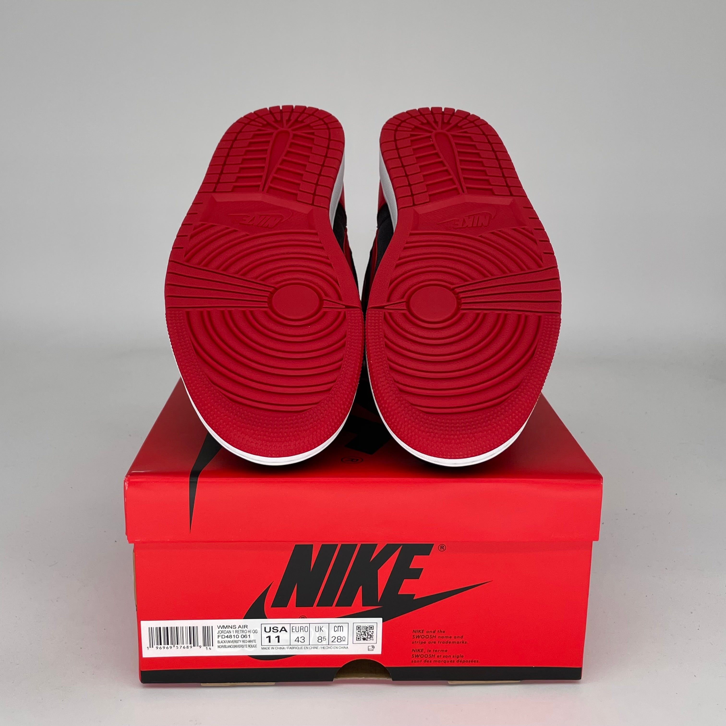 Original Title: AIR JORDAN 1 SATIN BRED W SIZE 9.5/11W FD4810 061   Optimized Title: **Air Jordan 1 Satin Bred Women's Sneakers - Size 9.5/11W (FD4810-061) - Stylish & Comfortable for Casual Wear, Gym, and Street Fashion**