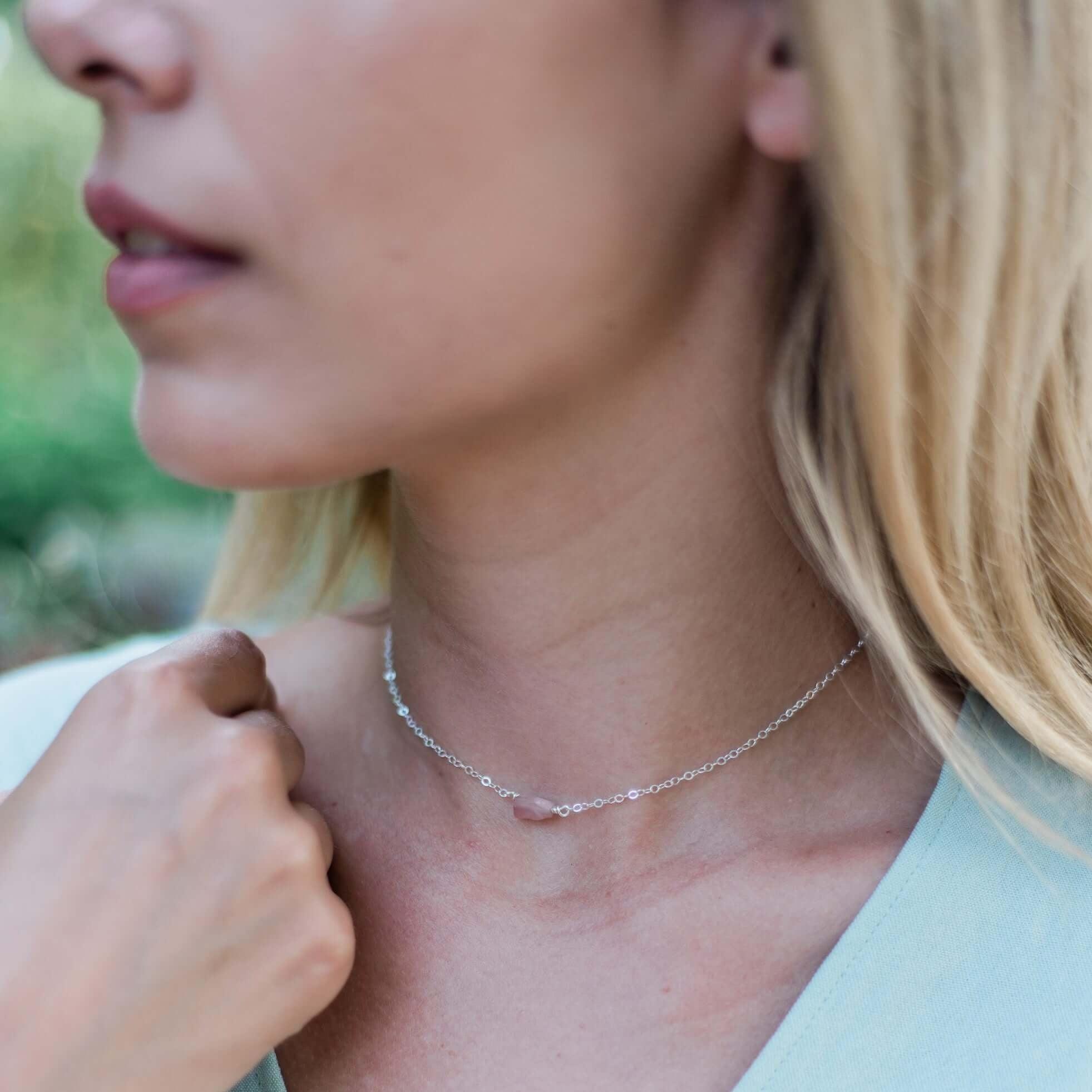 Raw Rose Quartz Crystal Nugget Choker Necklace - Natural Healing Stone Jewelry for Women, Spiritual Energy & Chakra Balancing - Perfect for Meditation, Yoga & Boho Fashion