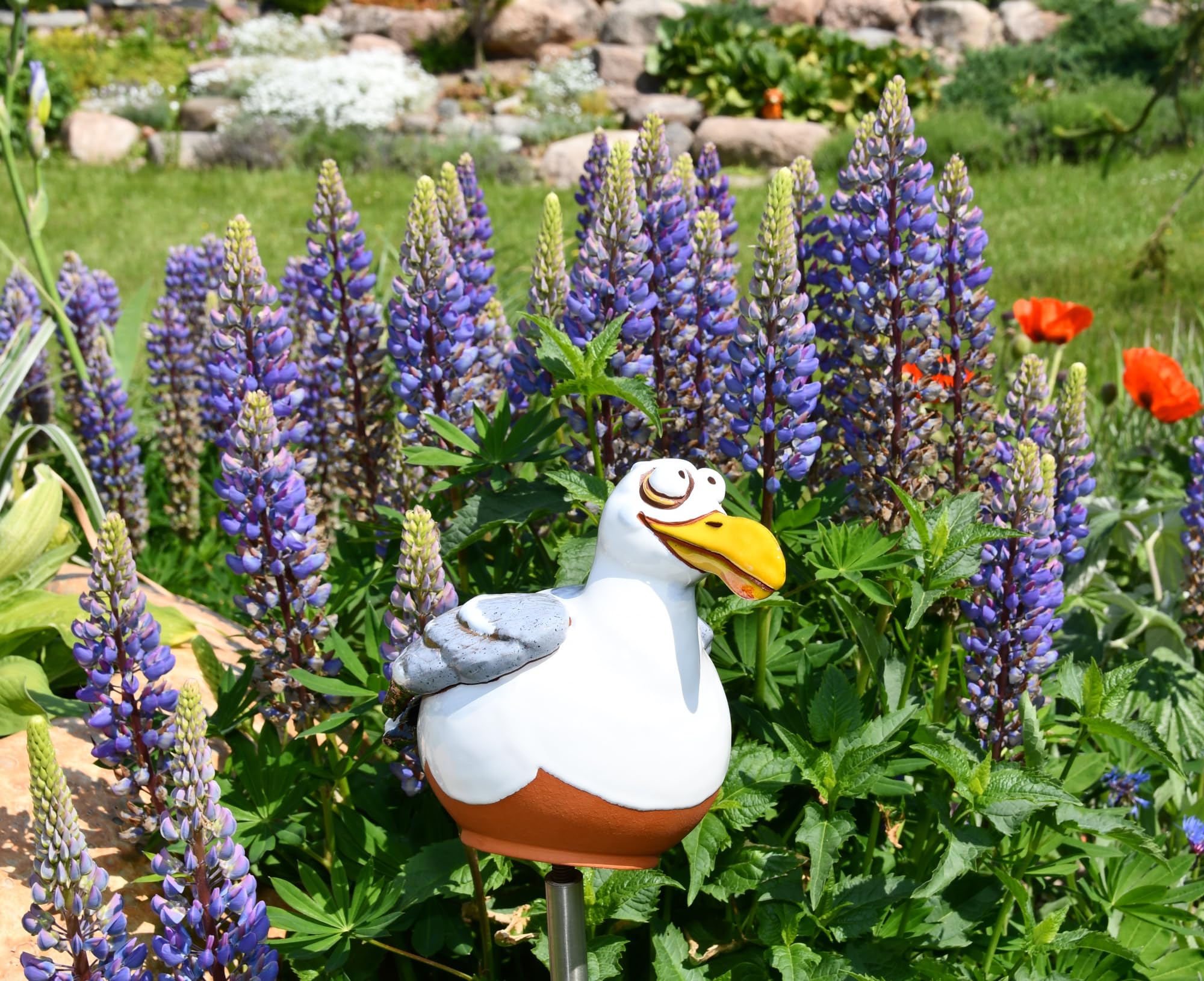 Handmade Frostproof Ceramic Seagull Lawn Stake - Unique Outdoor Garden Statue Decor for Women & Men - Perfect Gift for Gardeners, Yard & Patio Decoration - Ideal for Coastal, Beach & Backyard Themes