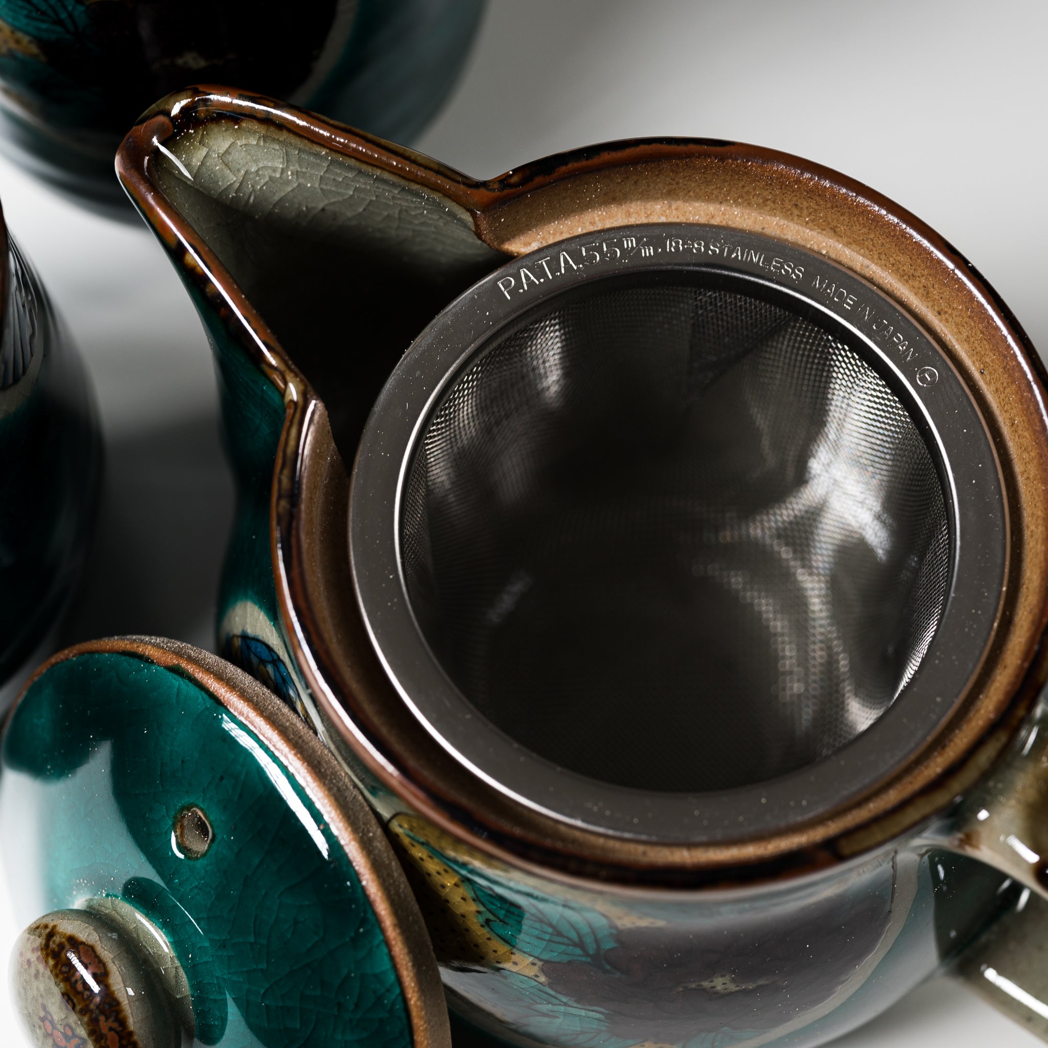 Authentic Japanese Kutani Ware Tea Set - Marumon Style Hand-Painted Porcelain for Elegant Tea Ceremonies & Home Decor