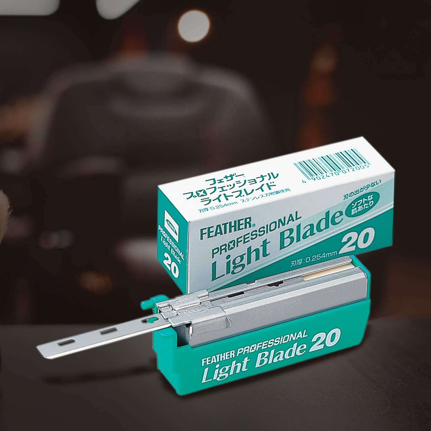 Feather Artist Club ProLight Razor Blades - 5 Pack of 20 Single Edge Razor Refills - Premium Shaving Blades for Men, Women & Barbers - Perfect for Smooth Shaving, Grooming & Professional Salon Use