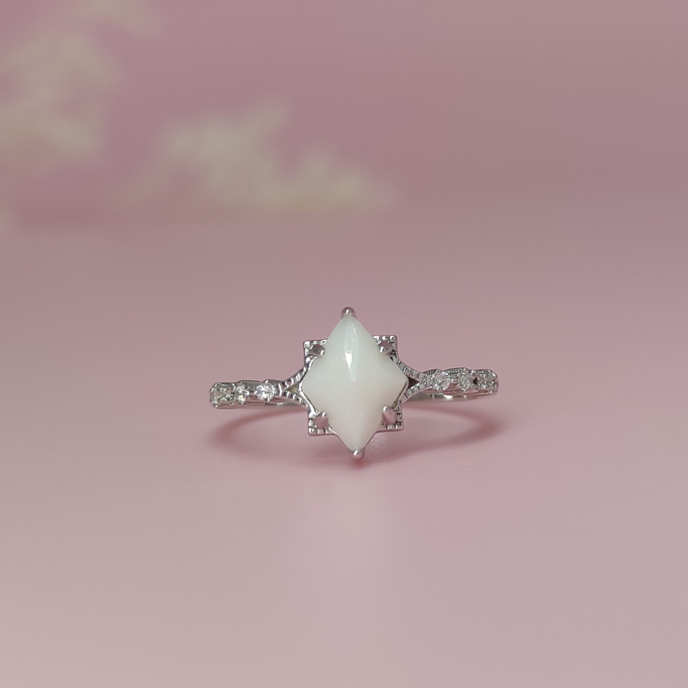 Breastmilk Keepsake Ring - Personalized Memorial Jewelry for Moms | Unique Gift for Breastfeeding Mothers & New Moms | Perfect for Mother's Day, Baby Showers & Special Occasions