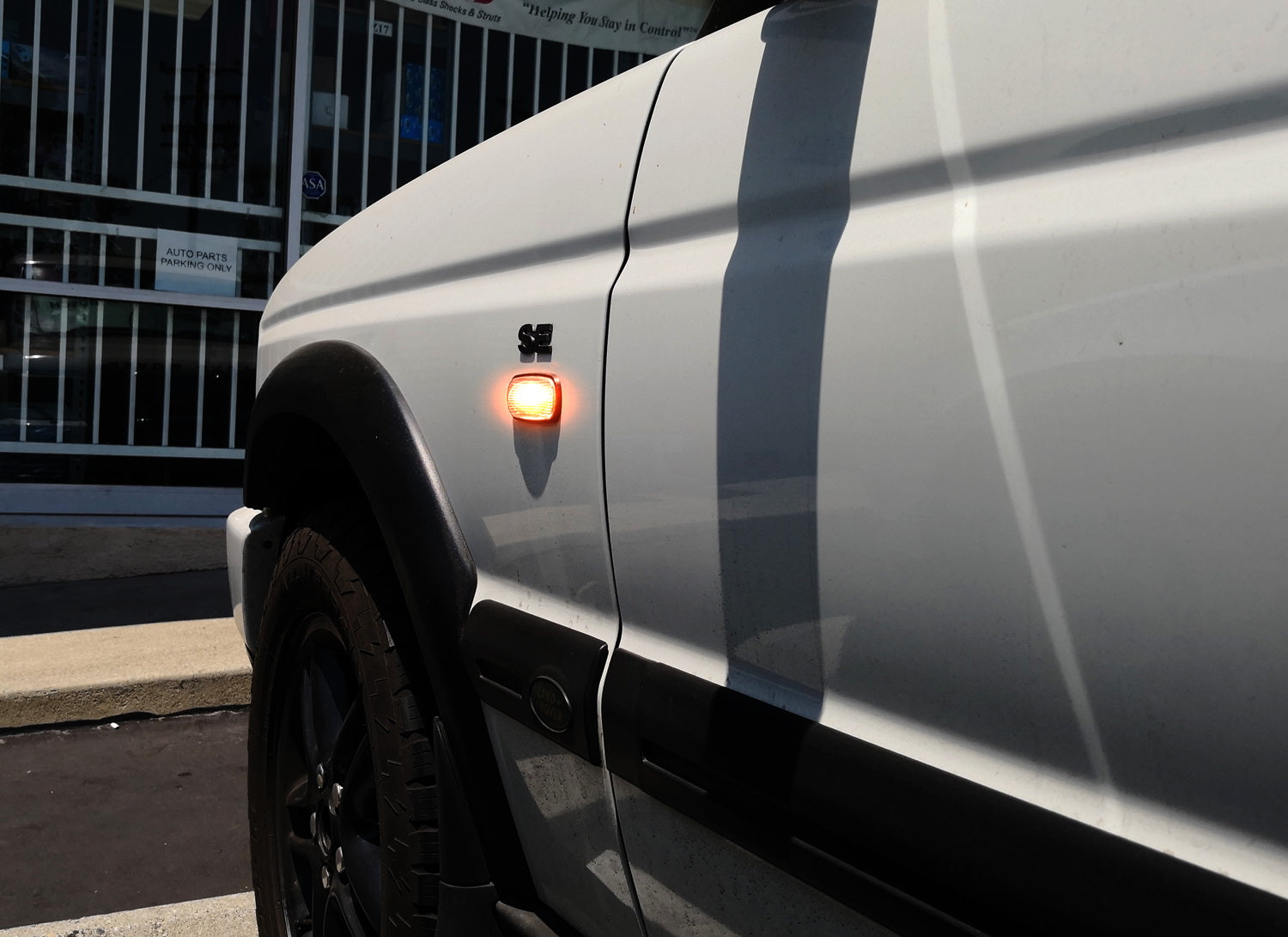 Amber LED Side Marker Lights for Land Rover Defender, Freelander, LR2 - Clear Lens, Durable & Bright - Perfect for Off-Roading & Night Driving