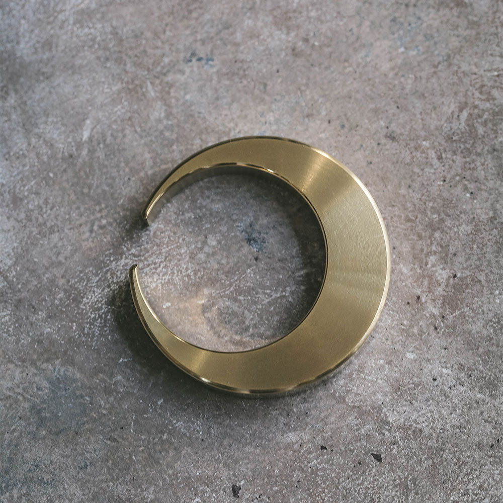 Premium Brass Bottle Opener - Vintage Moon Design for Beer & Soda Bottles - Perfect for Home Bars, Parties & Outdoor Gatherings