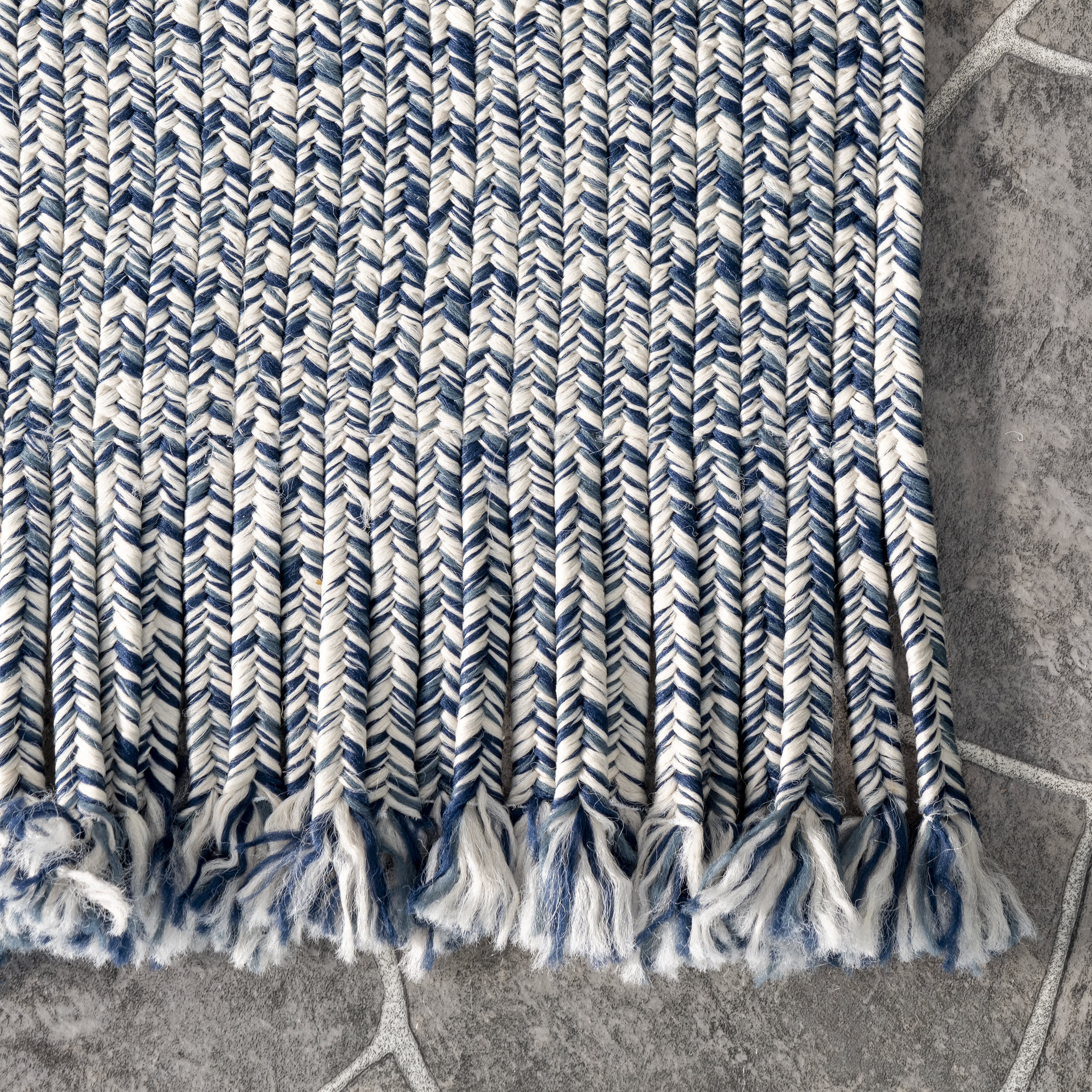 Stylish Ashen Braided Tassel Area Rug - Indoor/Outdoor Blue Boho Decor for Living Room, Bedroom & Patio