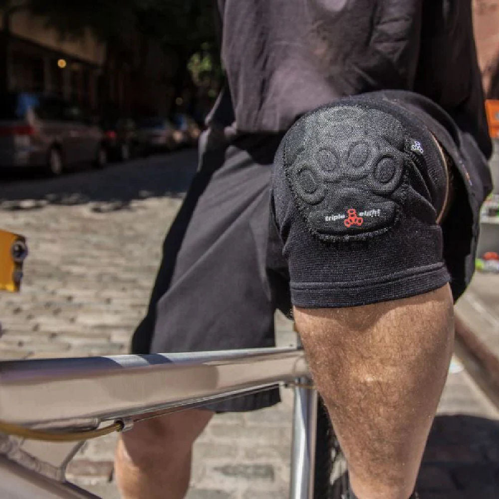 Triple 8 Covert Knee Pads for Skateboarding, Cycling & Sports - Protective Gear for Adults & Teens - Durable & Comfortable Knee Protection for Extreme Sports, Work & Outdoor Activities