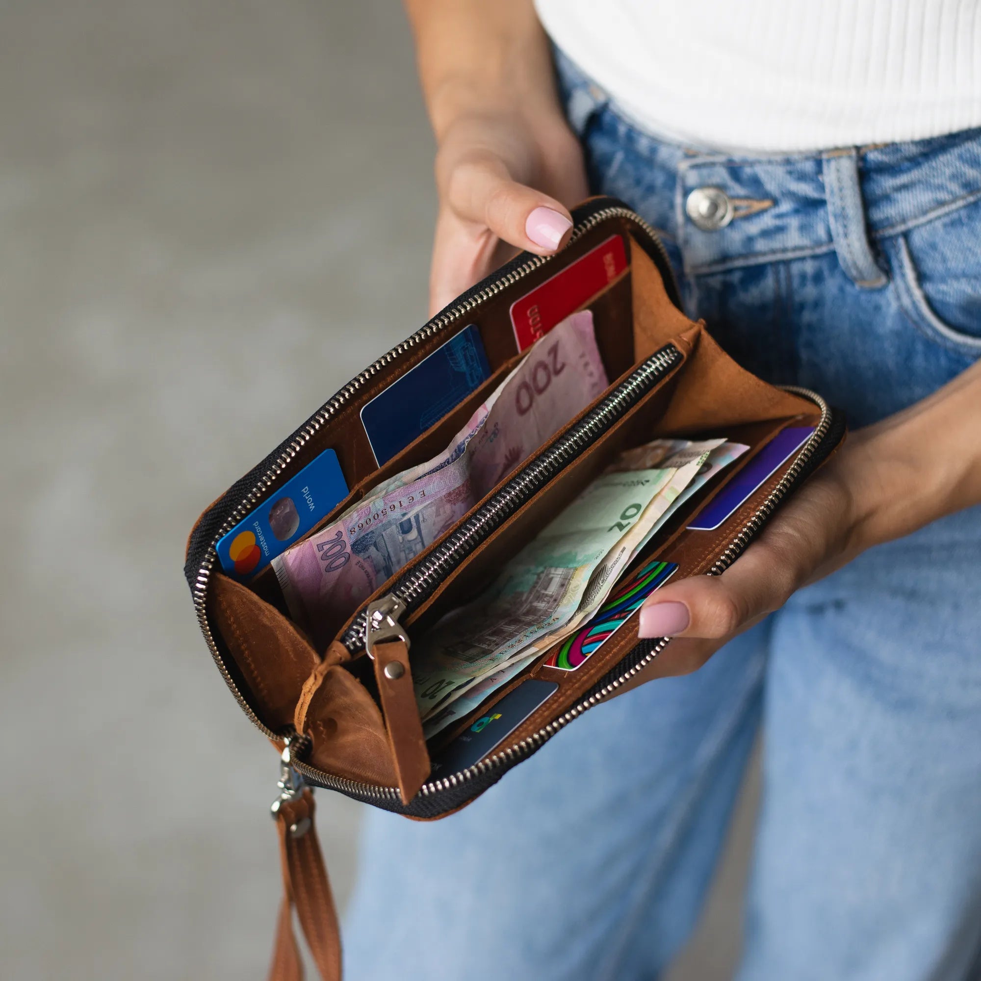 Lagom Long Zippered Wallet for Men & Women - Slim RFID Blocking Leather Bifold Wallet with Multiple Card Slots - Perfect for Travel, Business & Everyday Use