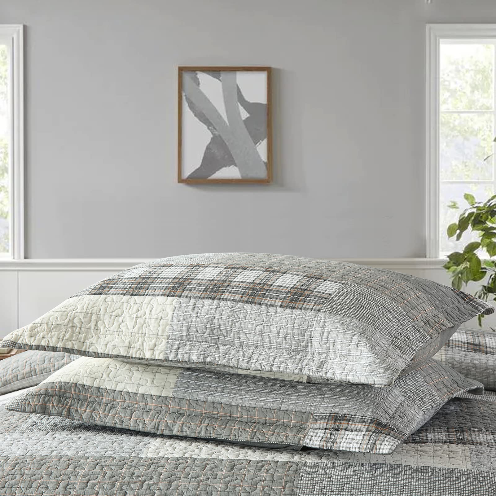 **Finlonte King Size Quilt Set - 3-Piece Lightweight Reversible Cotton Bedspread, Grey Patchwork Plaid Design for All Seasons | Perfect for Master Bedroom, Guest Room & Cozy Home Decor**