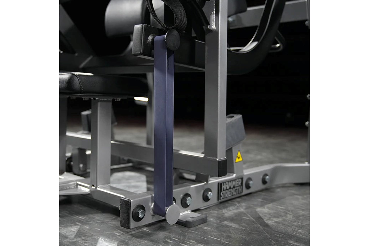 Hammer Strength Plate Loaded Glute Drive Machine - Professional Gym Equipment for Glute Workouts & Strength Training - Perfect for Home Gyms & Commercial Fitness Centers