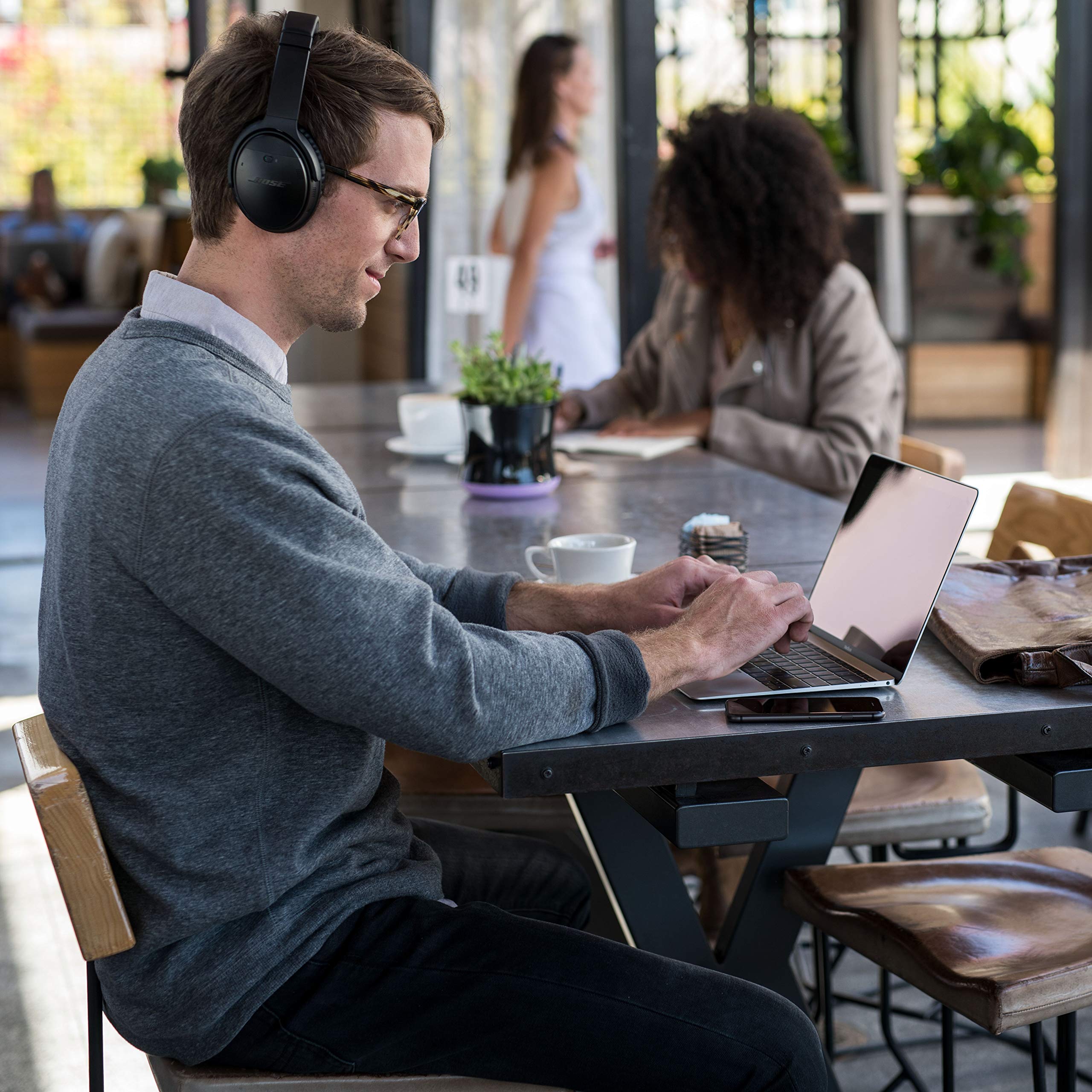 Bose QuietComfort 35 II Wireless Bluetooth Noise Cancelling Headphones with Alexa Voice Control - Triple Midnight Limited Edition for Travel, Work & Home Use