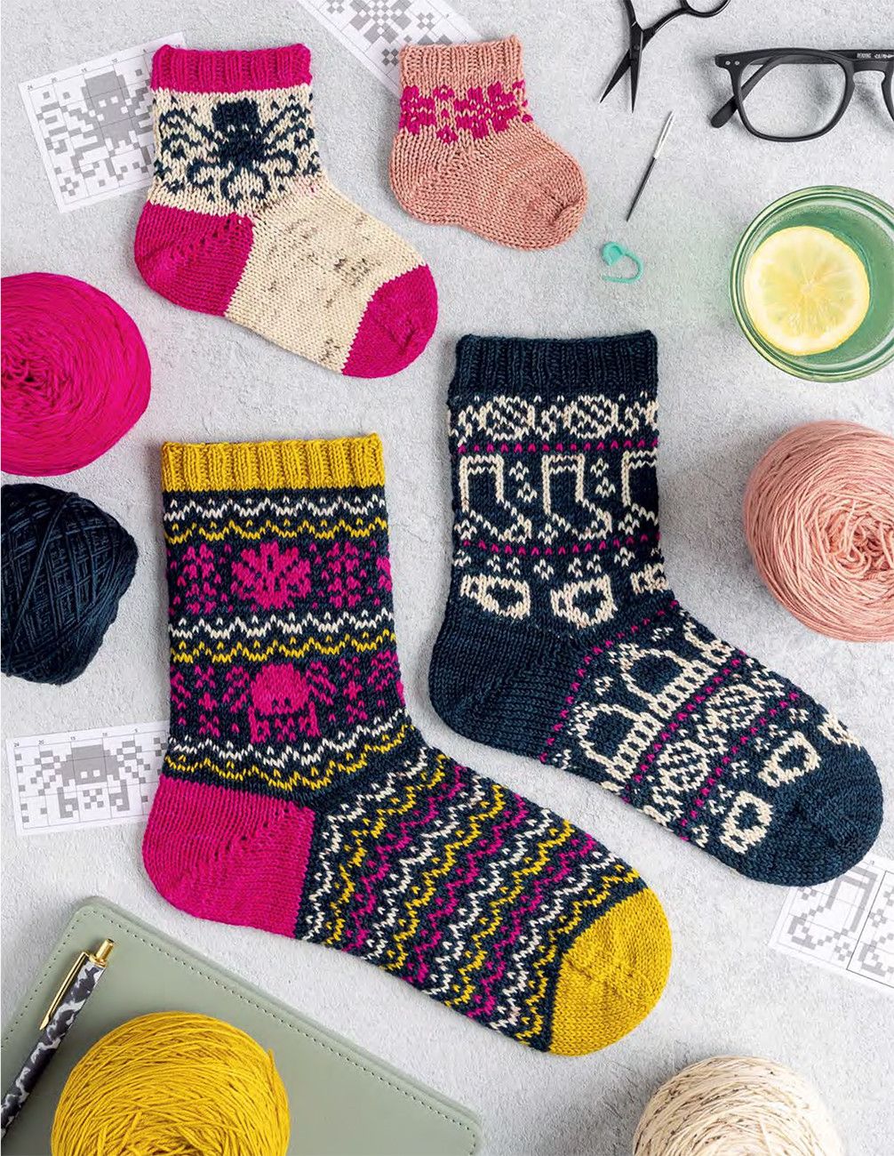 Jamie Lomax Doodle Knit Directory - Pattern Book for Knitting & Crochet | Perfect for DIY Knitting Projects, Handmade Gifts & Creative Crafting