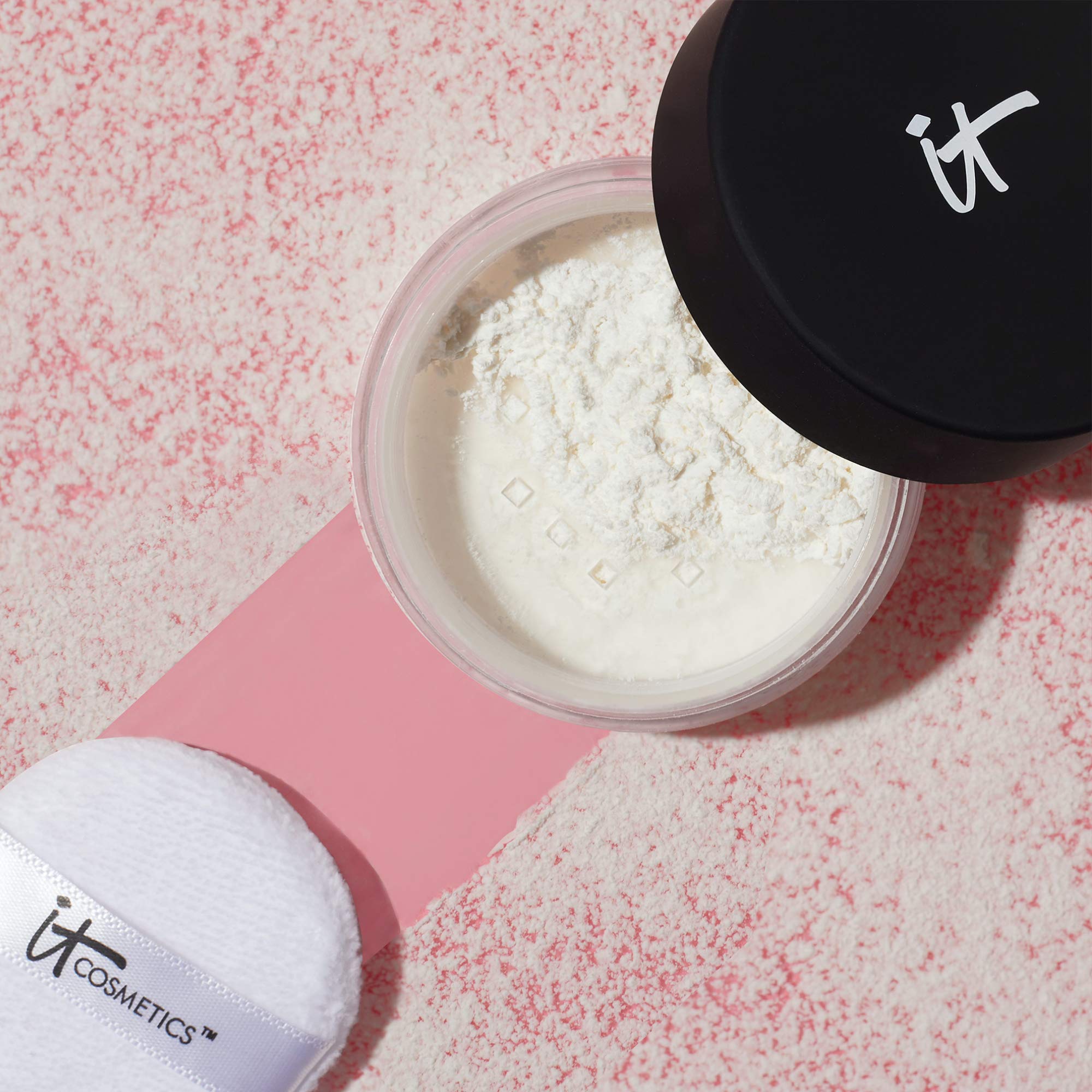 IT Cosmetics Bye Bye Pores Loose Setting Powder - Translucent Blurring Face Powder with Peptides, Silk & Collagen for All Skin Tones | Pore Minimizing Makeup for Flawless Finish | Perfect for Daily Wear, Photo Shoots & Special Occasions