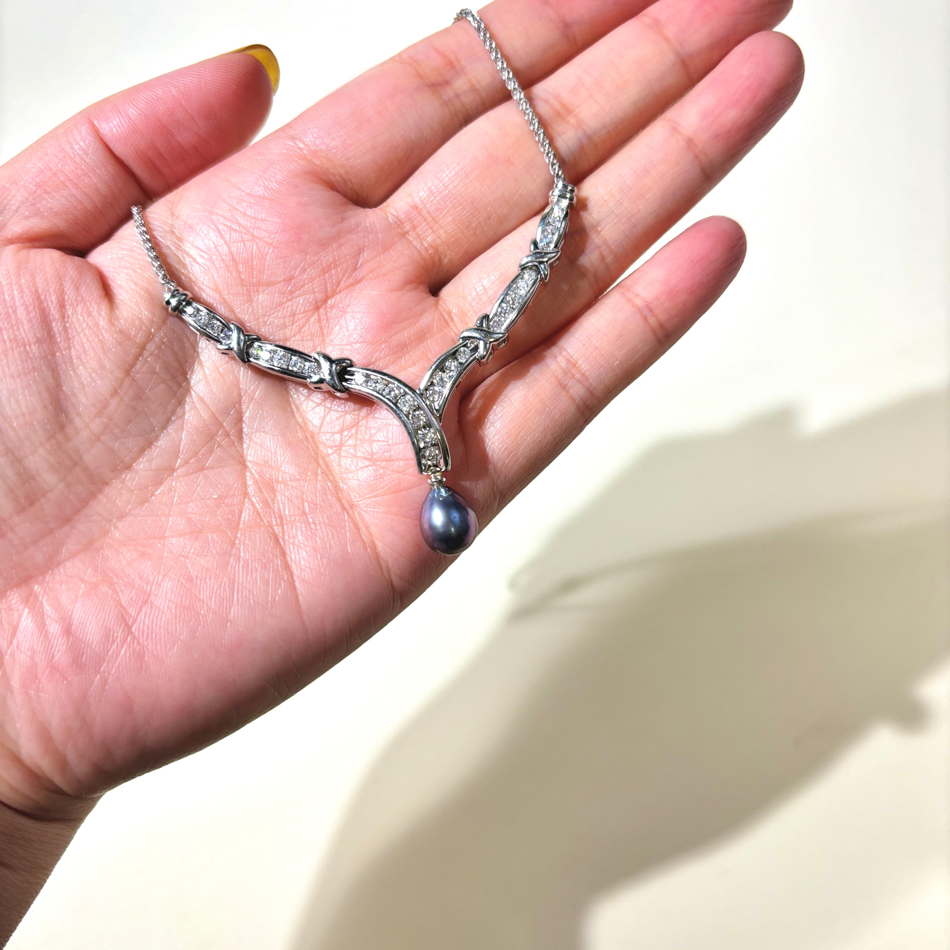 Exquisite 0.87ctw Pearl & Diamond Pendant Necklace - 0.5mmx8.5mm Elegant Drop Design - 16