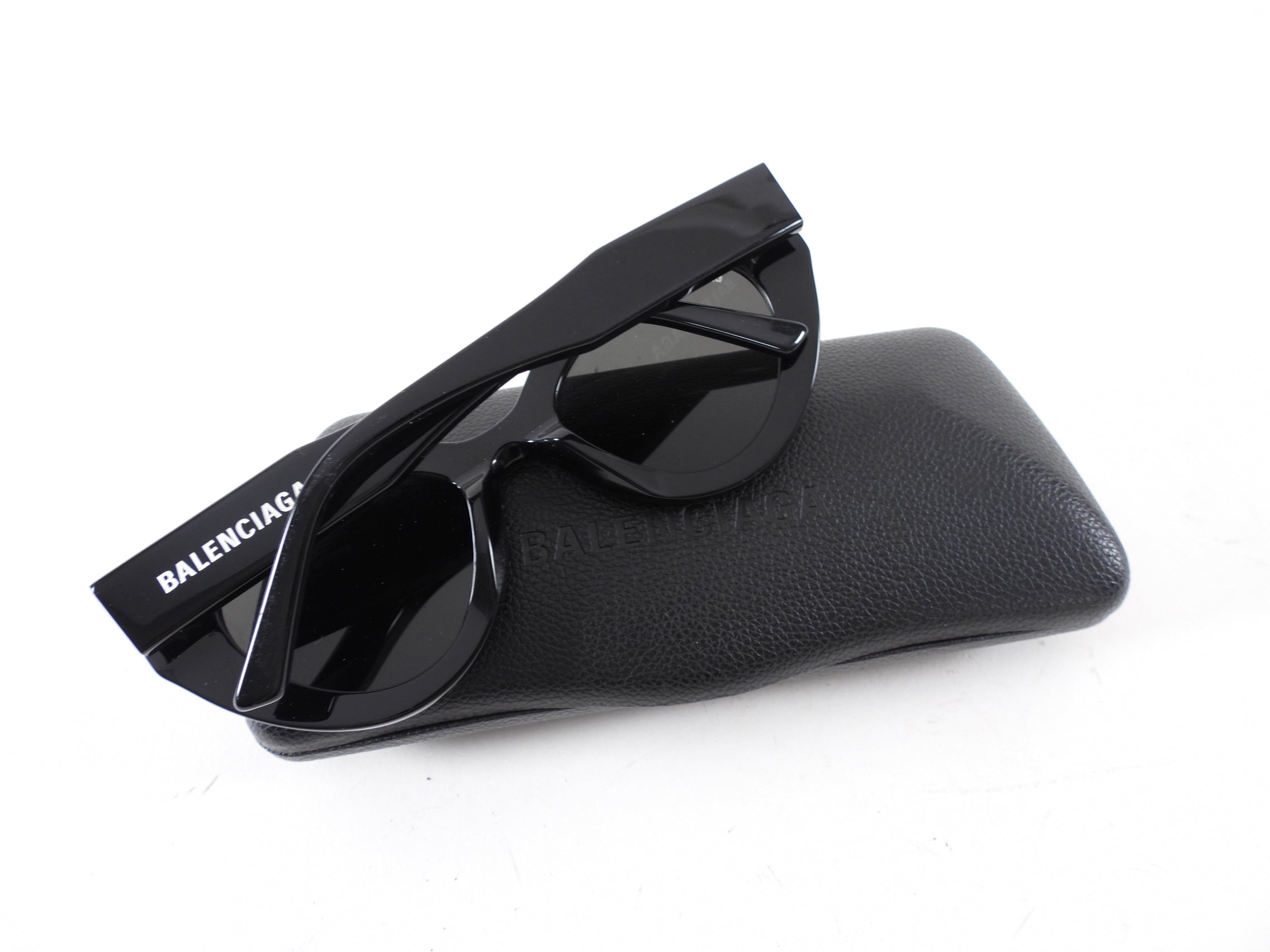 Balenciaga BB0073 Black Acetate Cat Eye Sunglasses for Women - Luxury Fashion Shades for Summer, Beach & Outdoor Activities