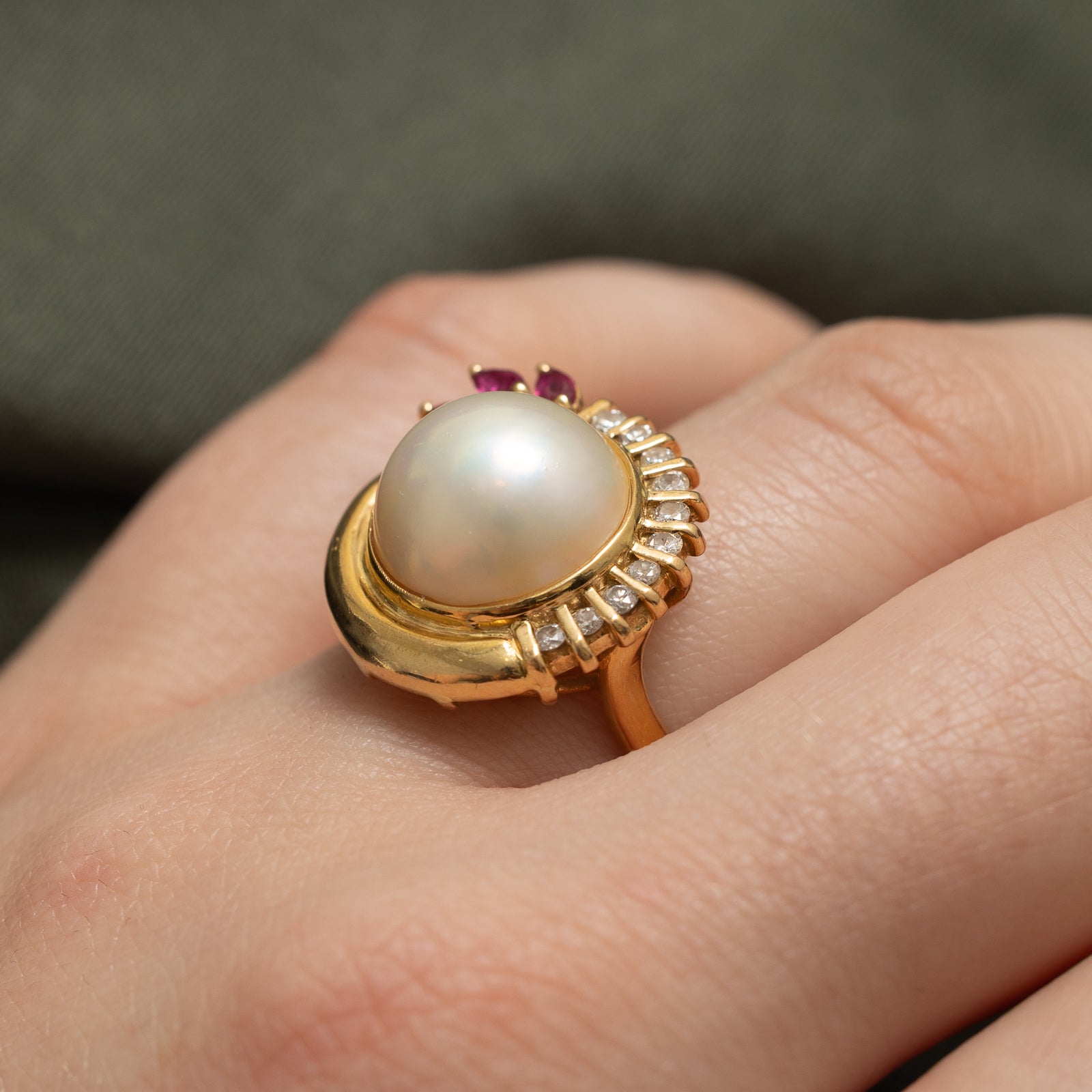 Exquisite Mabé Pearl, Ruby & Diamond Cocktail Ring - 0.20ctw Ruby & 0.25ctw Diamonds - Size 7.25 - Elegant Evening Wear & Special Occasion Jewelry for Women