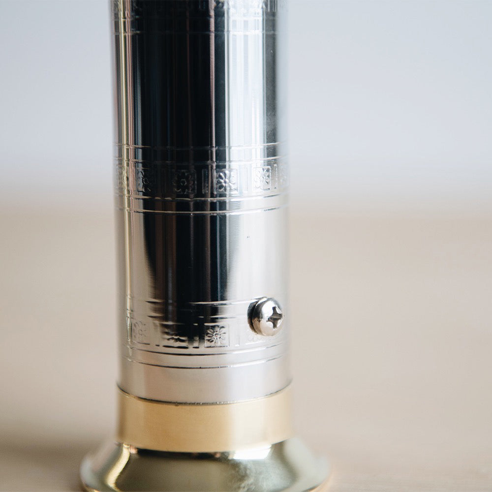 Premium Chrome & Brass Pepper Grinder - Adjustable Coarseness, Refillable Spice Mill for Freshly Ground Pepper - Perfect for Kitchen, Dining Table & Gourmet Cooking