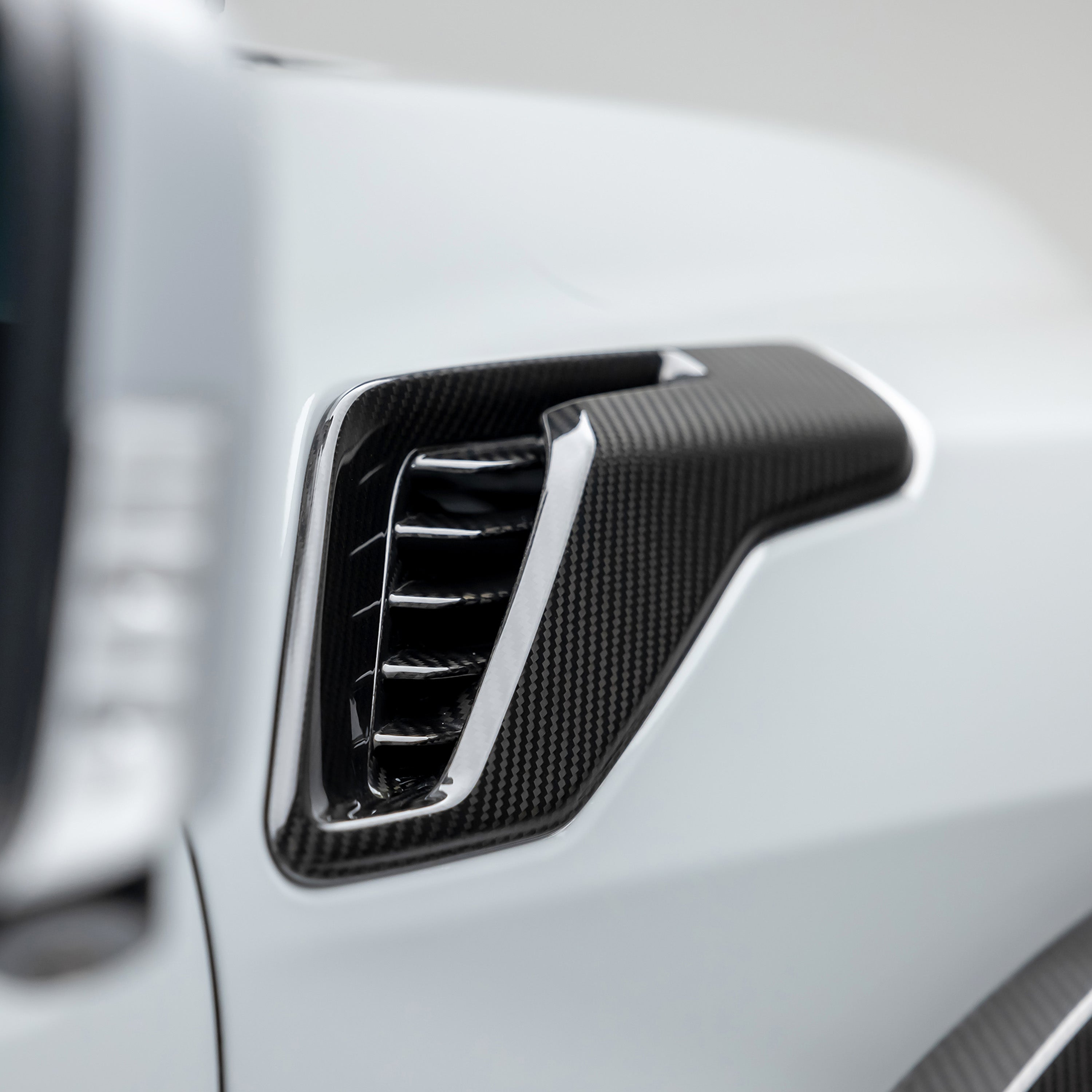 Ford F-150 Raptor R Carbon Fiber Fender Side Vents (2-Piece Set) - Premium PP 2x2 Weave for Enhanced Style & Performance - Perfect for Off-Roading & Truck Customization