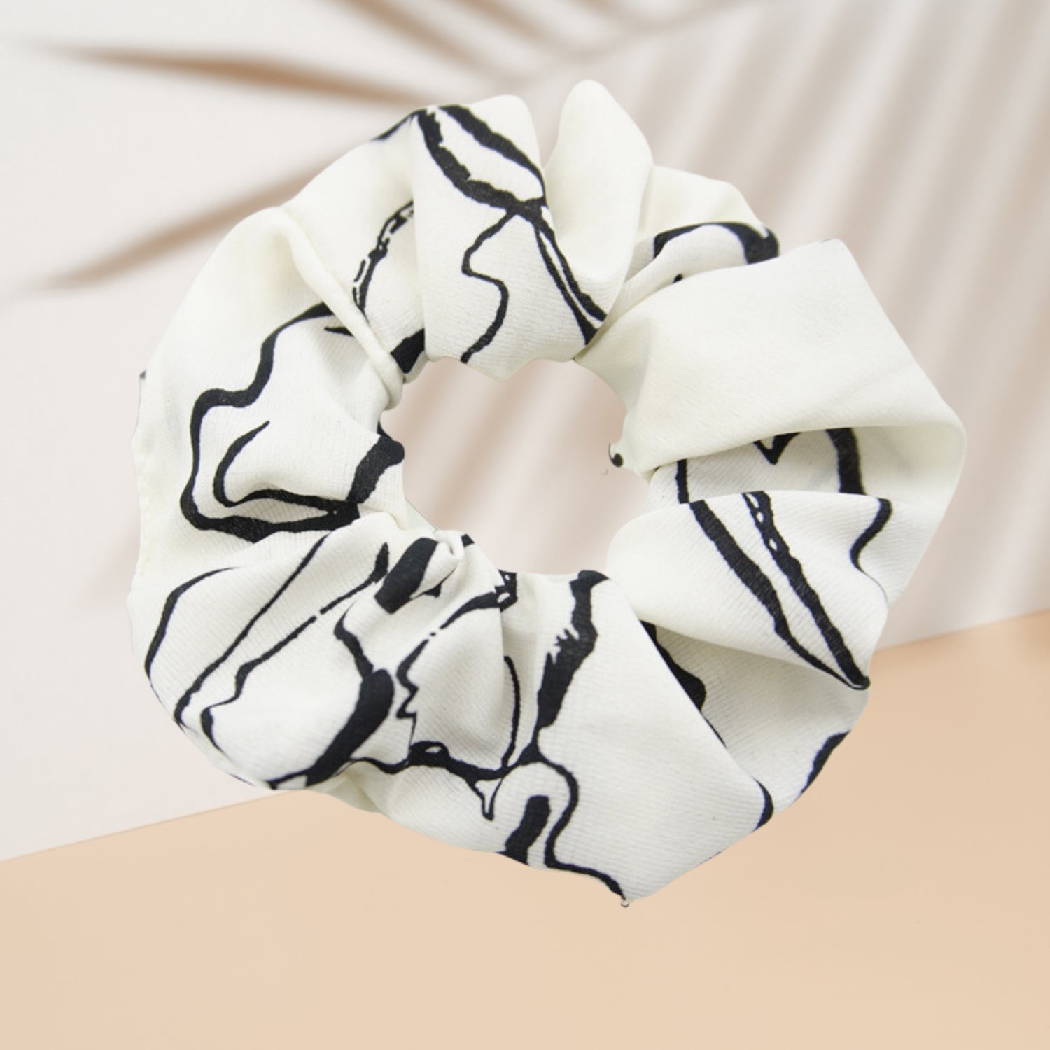 100% Mulberry Silk Hair Scrunchies for Frizz & Breakage Prevention - No Damage Elastic Silk Ponytail Holders for Women - Perfect for Workouts, Yoga, and Everyday Styling