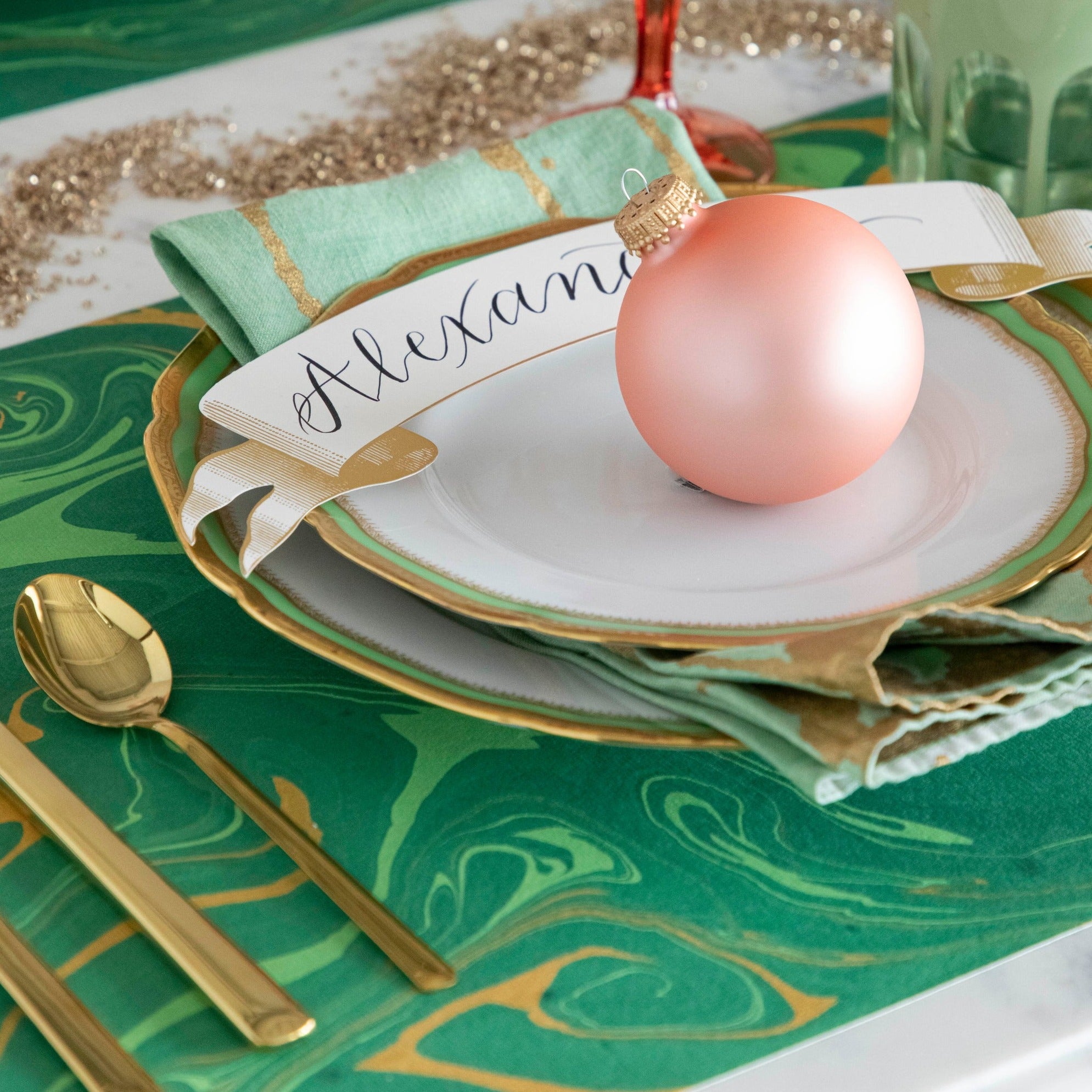 Eco-Friendly Green & Gold Vein Marbled Placemat Set - Waterproof & Heat-Resistant for Dining Table Decor, Party, and Home Decor