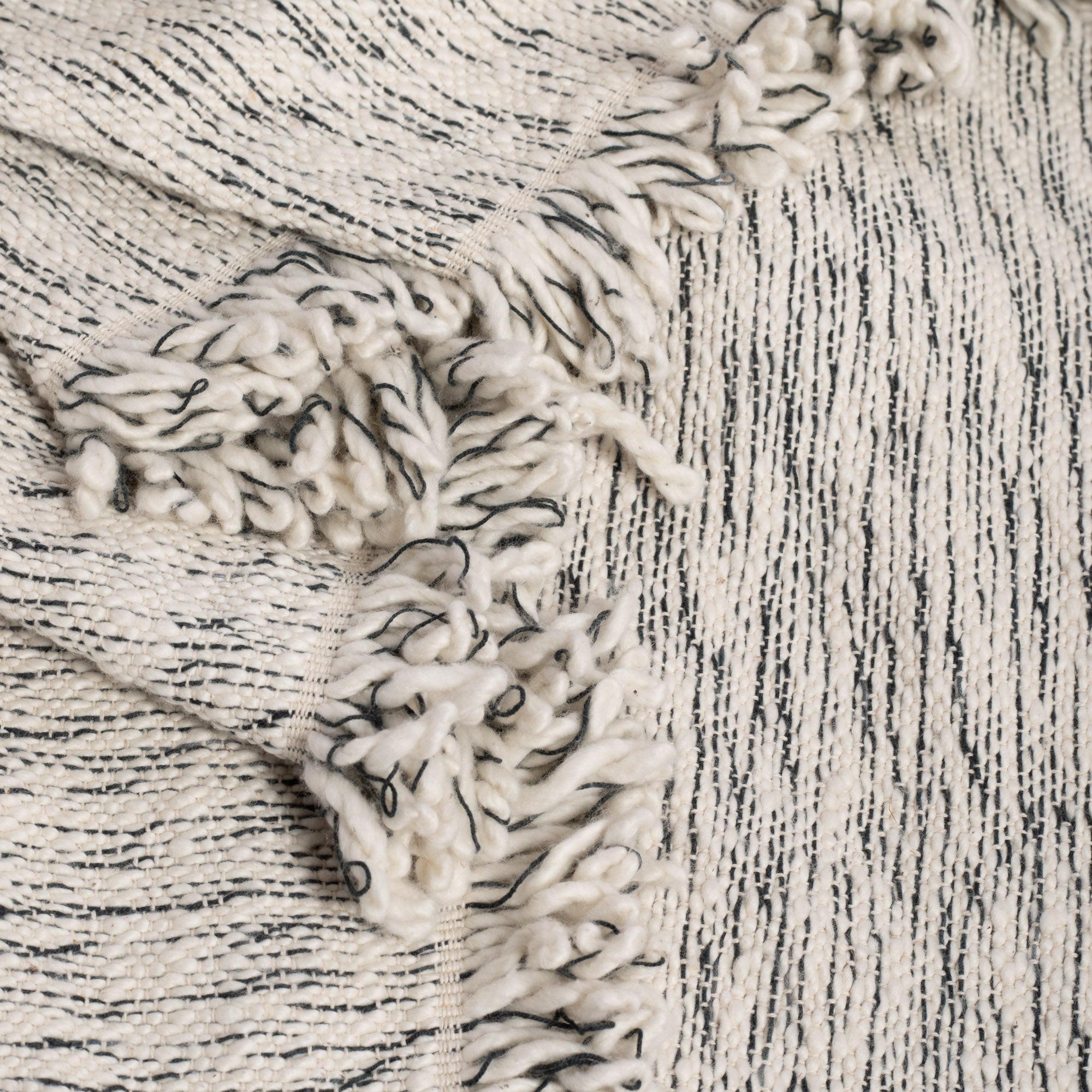 Premium Silvero Soft Fleece Throw Blanket - Cozy & Warm Pepper Color for Living Room, Bedroom & Outdoor Use