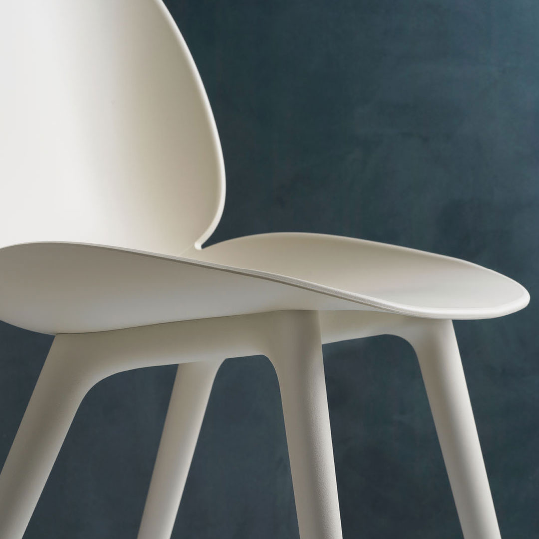 Beetle Dining Chair with Plastic Base - Modern Outdoor Patio Furniture for Garden, Poolside, and Backyard Dining