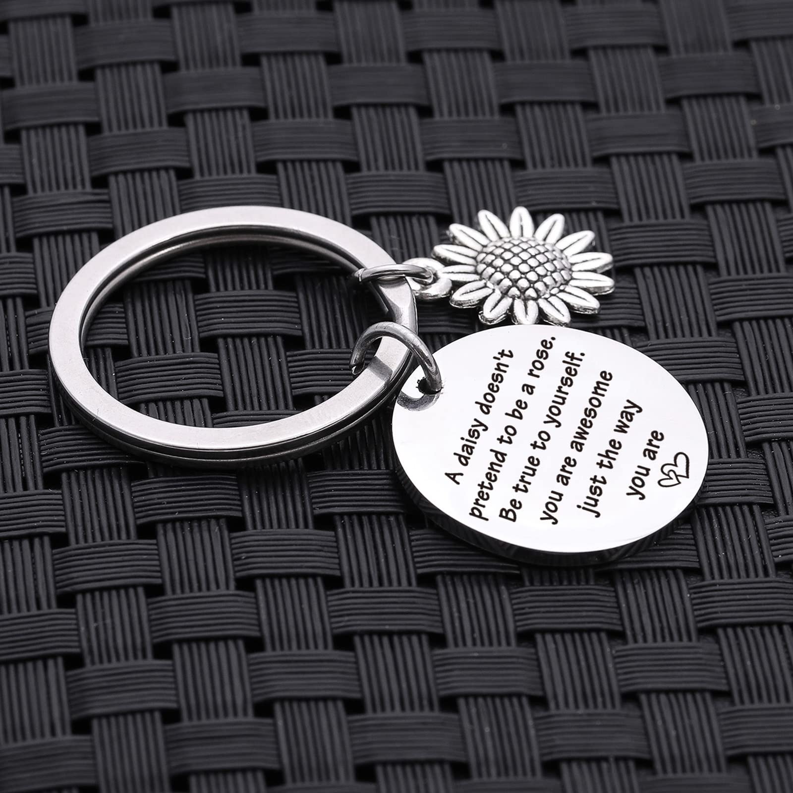 Daisy Keychain for Best Friends - Stainless Steel Friendship Jewelry - Perfect Gift for Daughter, Cousin & My Tribe - Daisy Lover Accessories for Everyday Carry & Special Occasions