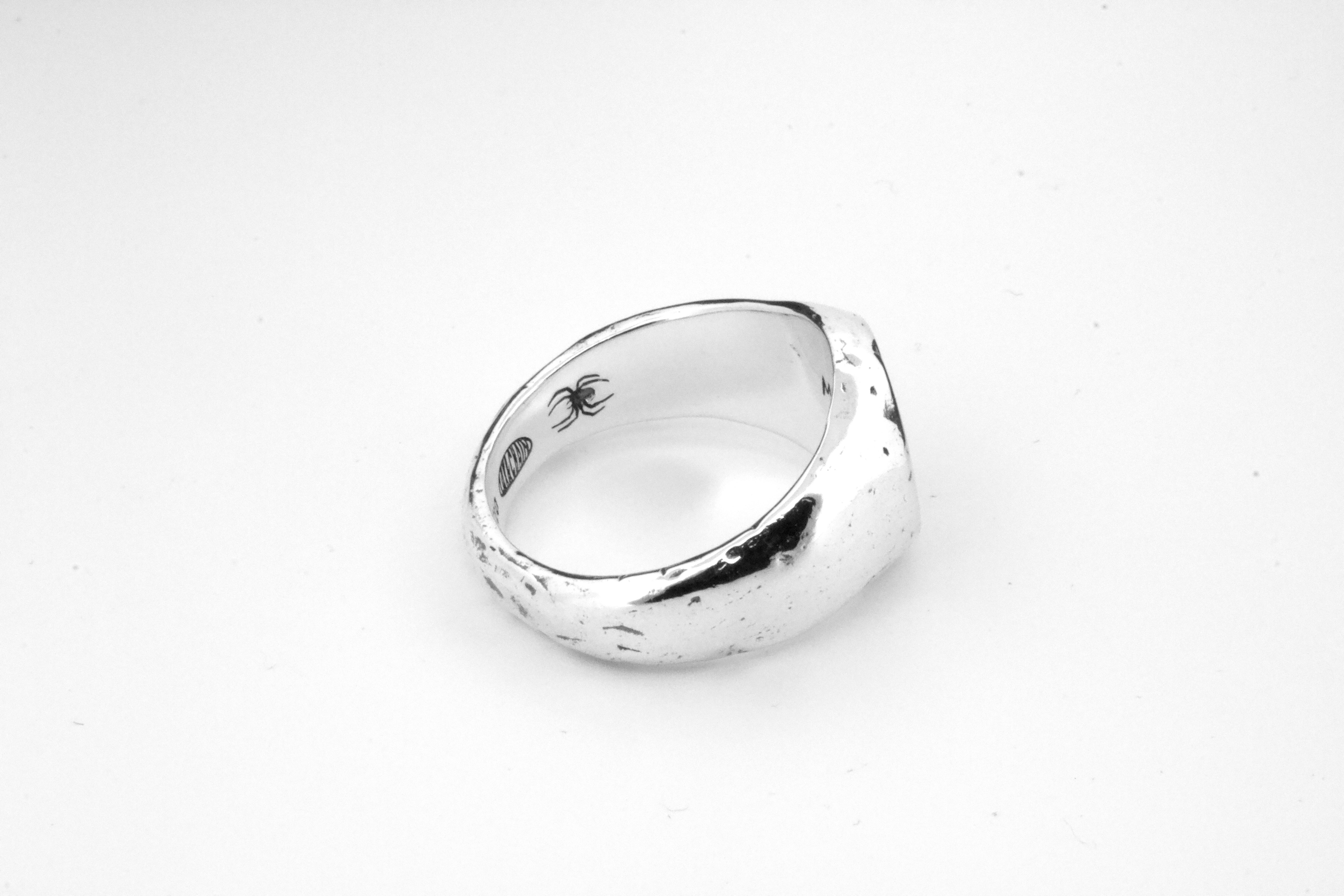 Webbed Signet Ring for Men - Minimalist Stainless Steel Pinky Ring - Perfect for Everyday Wear, Gifts & Fashion Accessories