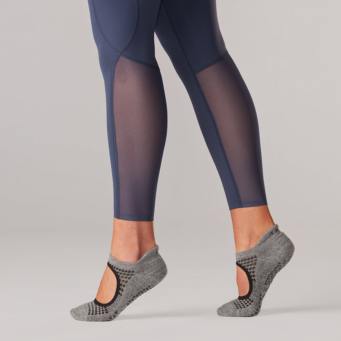 Tavi Noir Stash & Dash 7/8 High Waist Yoga Tights - Women's Workout Leggings for Running, Gym & Lounge - Moisture Wicking & Stretchy Activewear