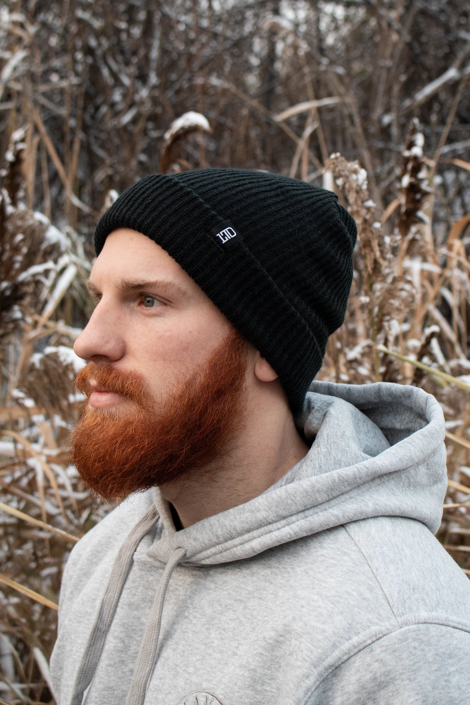 Classic Black Toque - Warm Winter Beanie for Men & Women - Perfect for Skiing, Snowboarding & Outdoor Activities