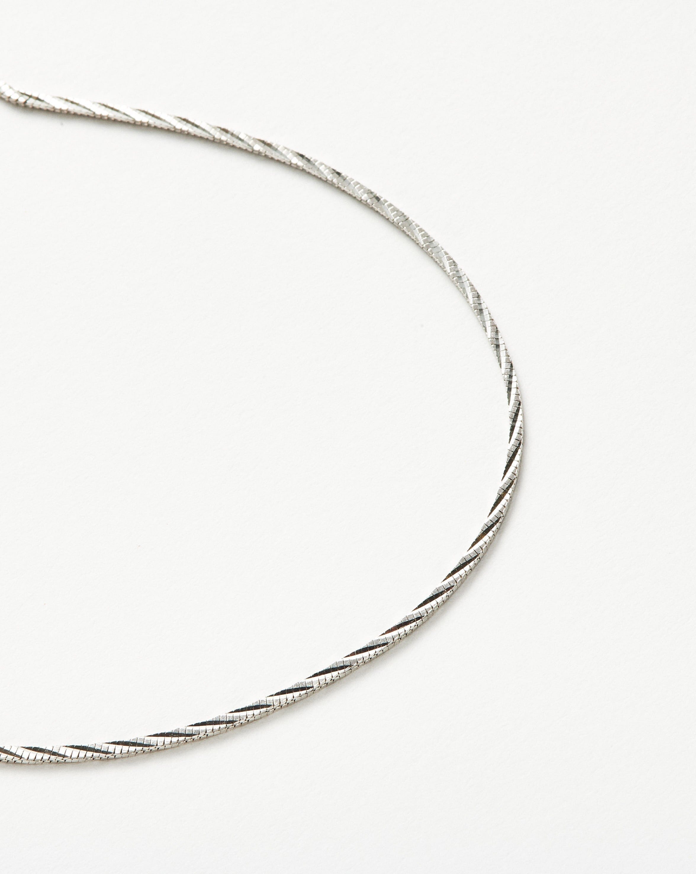 Savi Asymmetric Square Snake Chain Bracelet for Women - Trendy Gold & Silver Fashion Jewelry Gift for Her - Perfect for Parties, Dates & Everyday Wear