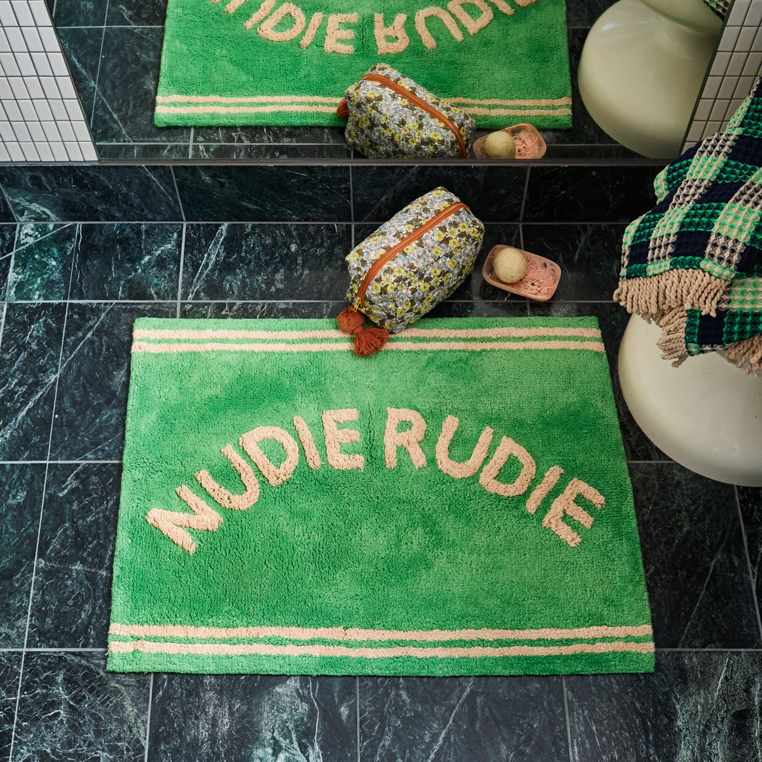 Elba Nudie Bath Mat - Ultra Soft Absorbent Non-Slip Bathroom Rug for Shower, Tub & Bathroom Floor - Perfect for Modern Home Decor & Spa Relaxation