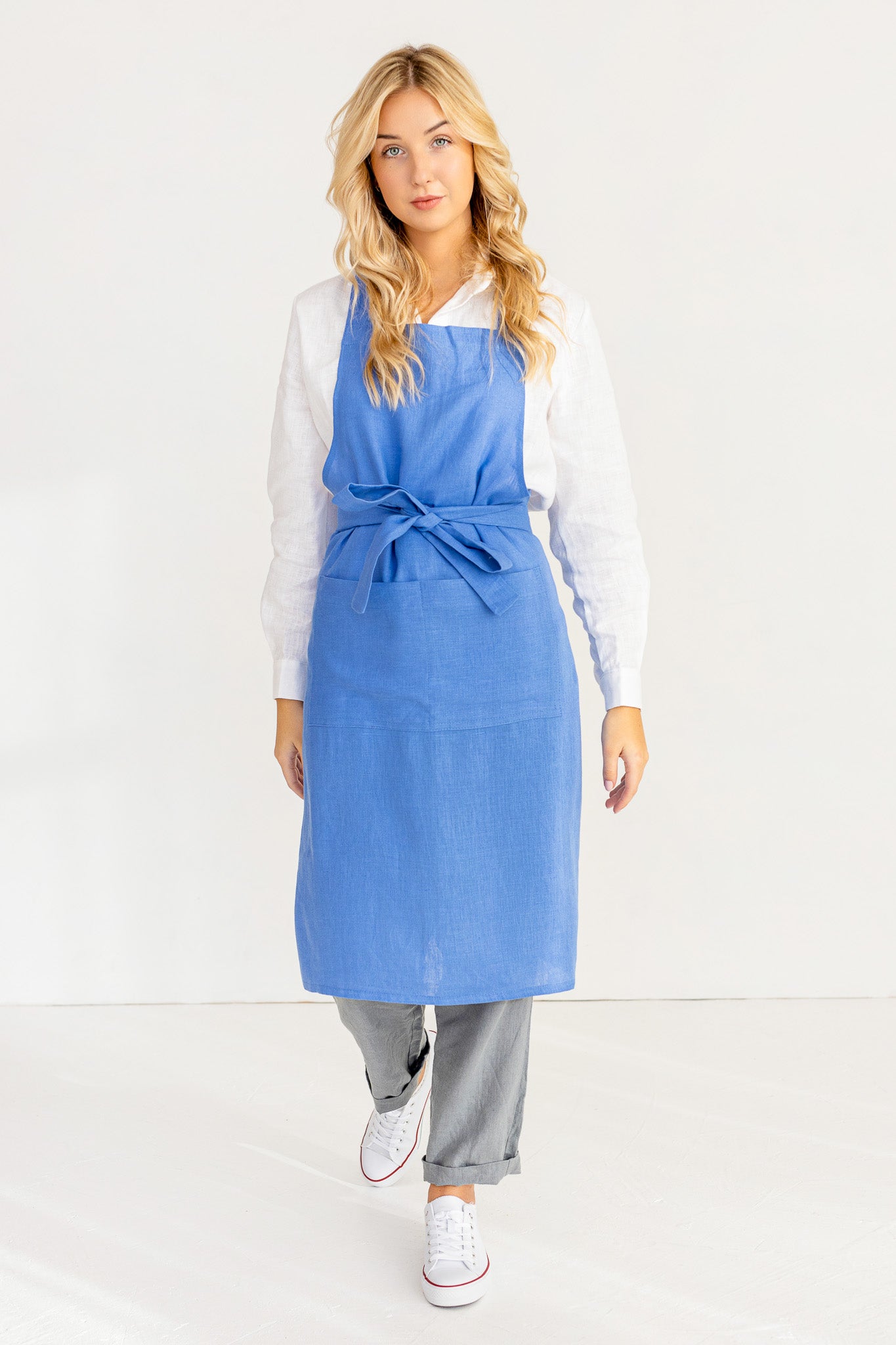 Premium Blue Linen Bib Apron for Cooking, Baking & Grilling - Durable & Stylish Kitchen Apron for Chefs & Home Cooks