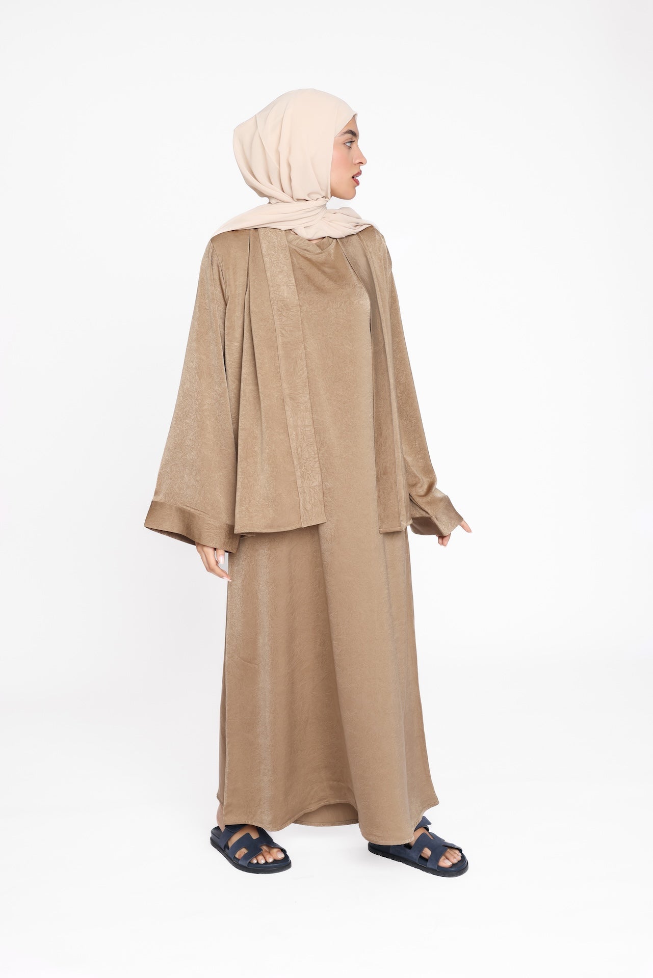 Asya Abaya Sand - Elegant Muslim Prayer Dress for Women, Modest Islamic Clothing, Breathable & Comfortable Fabric - Perfect for Prayer, Mosque, and Special Occasions