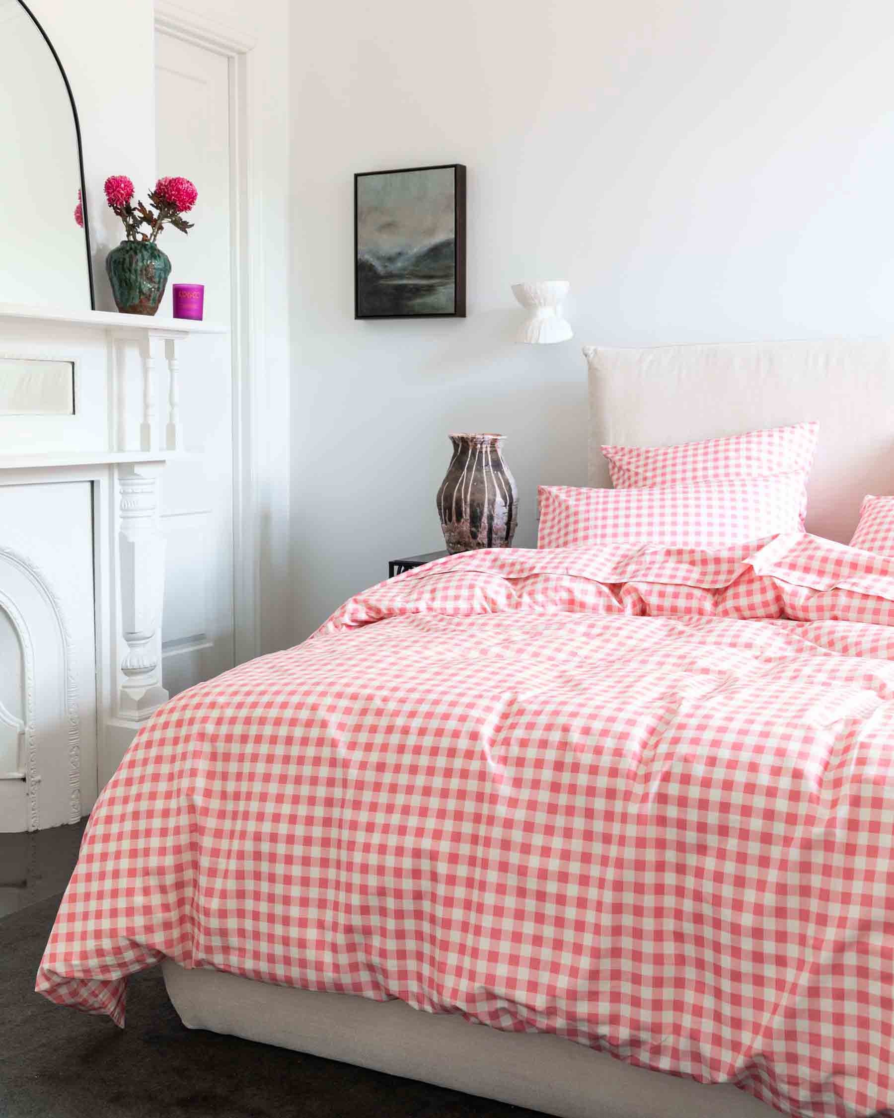 Organic Cotton Gingham Candy Pillowcases - Soft & Breathable Bedding for a Comfortable Sleep - Perfect for Home, Hotel, and Travel Use