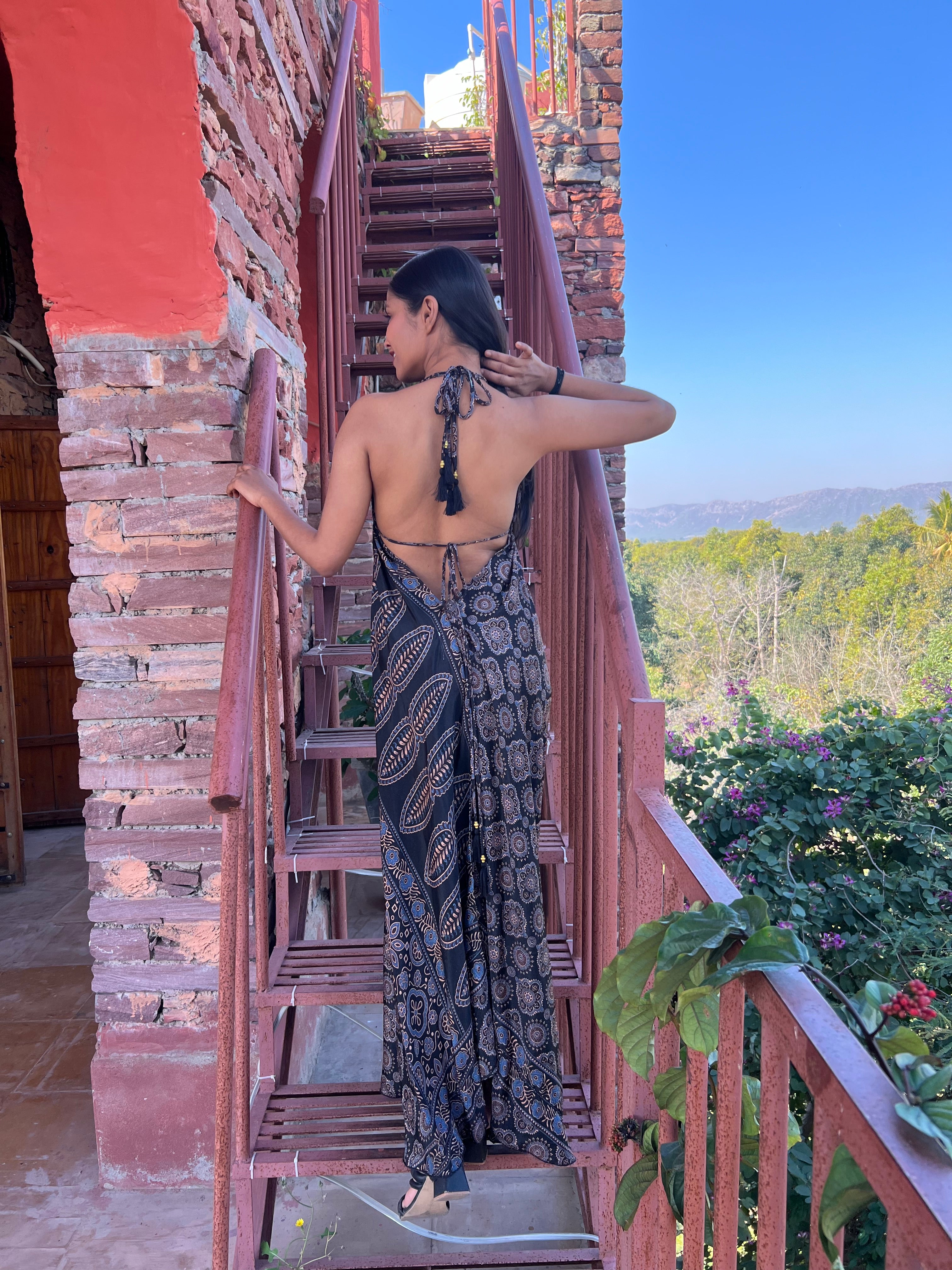 Elegant Black Magic Circle Long Dress for Women - Perfect for Parties, Weddings, and Special Occasions