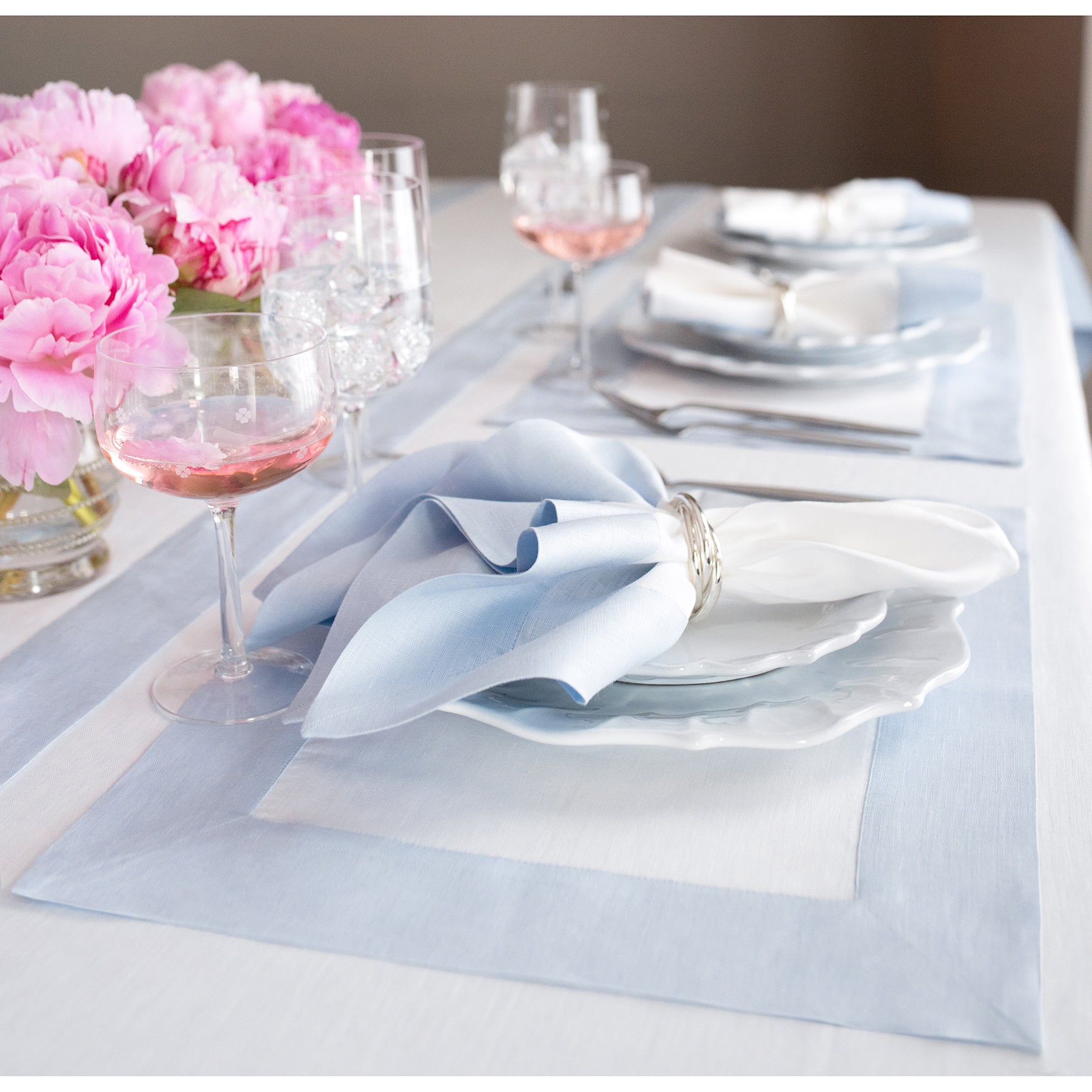 Stylish Contempo Placemats Set of 4 - Waterproof & Heat-Resistant Modern Table Mats for Dining Room, Kitchen, or Party Decor - Perfect for Everyday Use, Entertaining & Holiday Gatherings