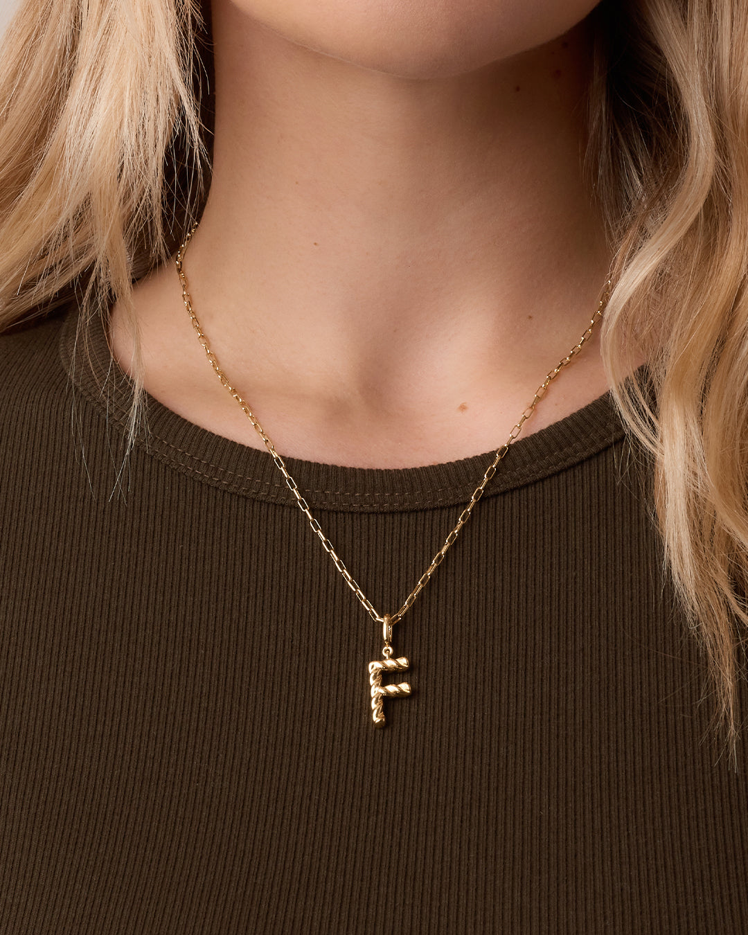 Alphabet Charm Necklace for Women - Personalized Initial Letter Pendant Jewelry for Gifts, Crew Statement Necklace for Everyday Wear & Layering