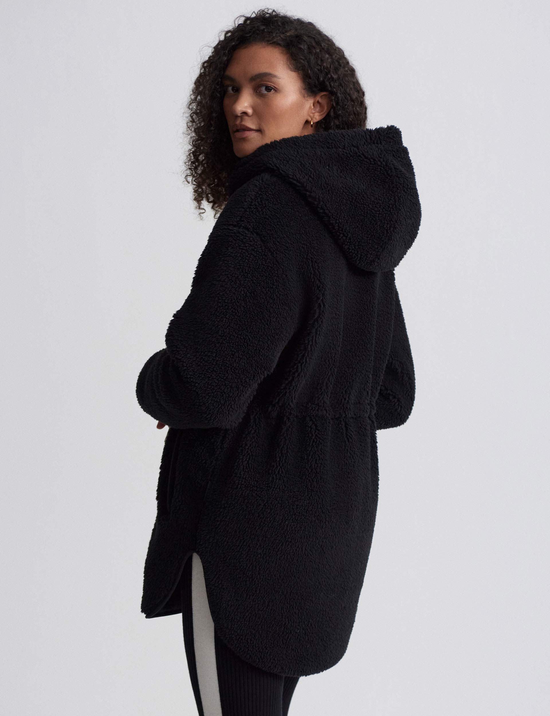 Lowens Sherpa Jacket for Women - Soft & Warm Winter Fleece Coat, Black | Cozy Outerwear for Casual Outings, Hiking & Cold Weather Fashion