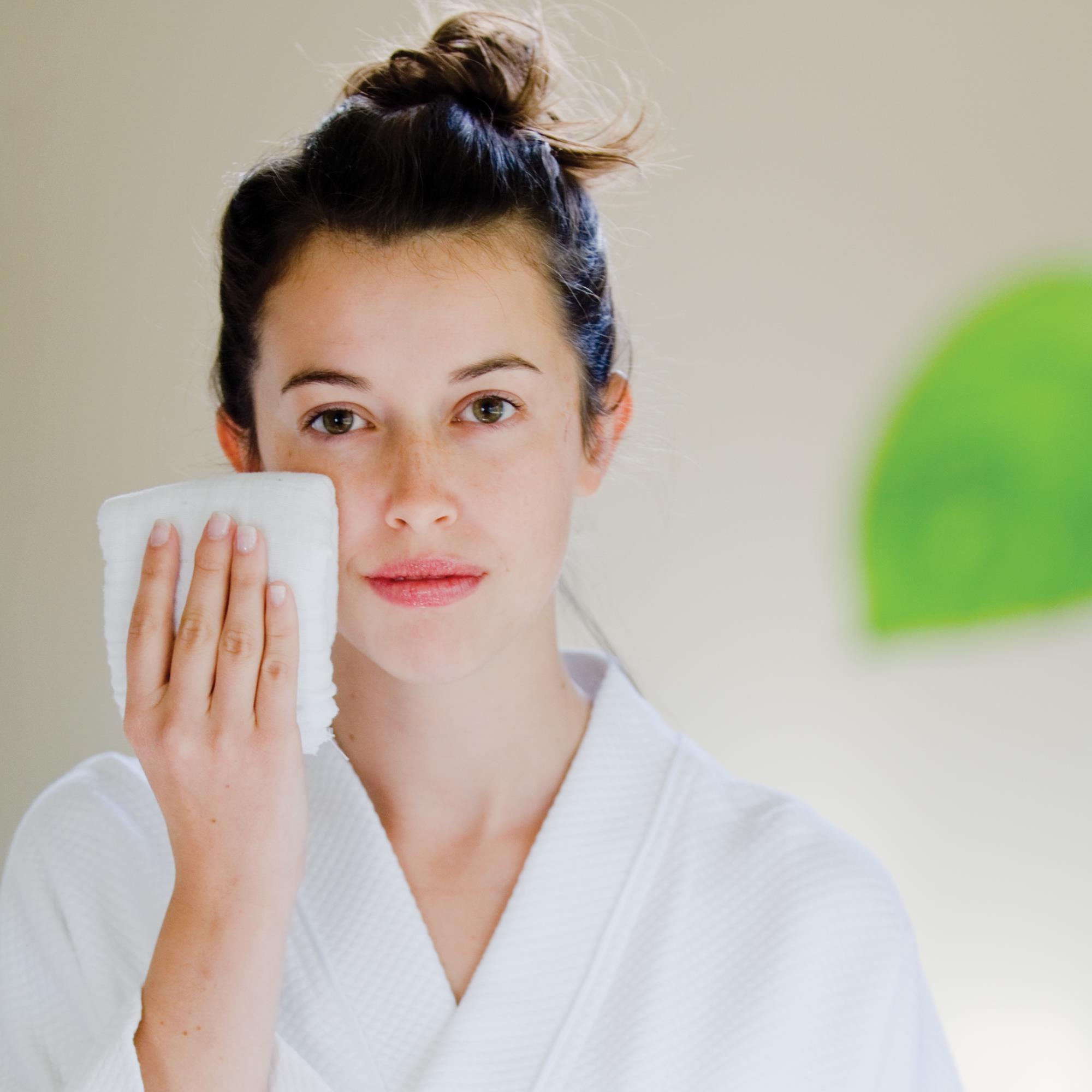 Premium Soft Facial Cloths Set of 8 - Gentle Exfoliating & Makeup Removal Wipes for Daily Skincare & Spa Treatments